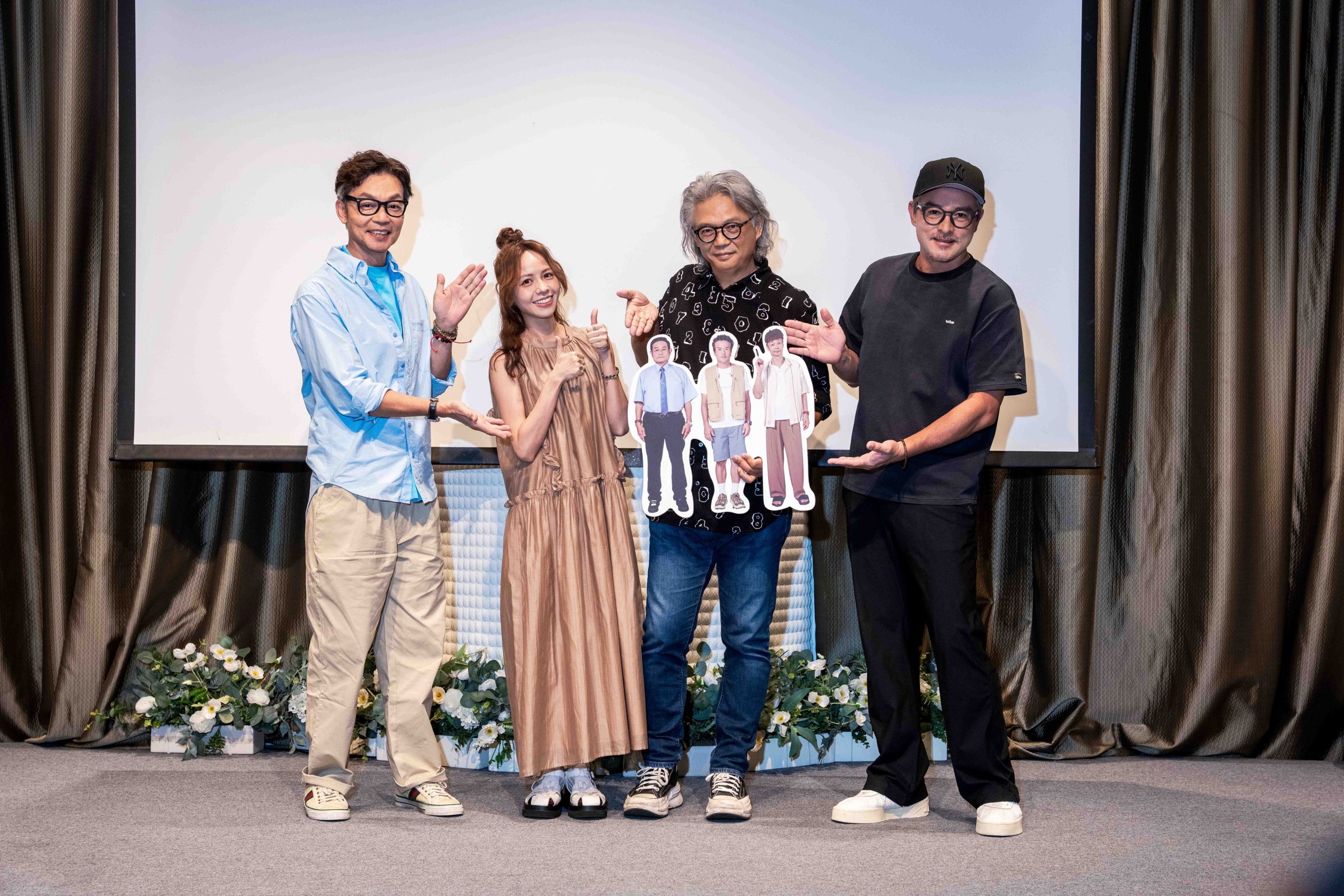 《No Good ！歐吉桑》殺青 ，李國煌（左起）、黃姵嘉、導演張清峰和李銘順出席。（ 萬騰文化創意提供）