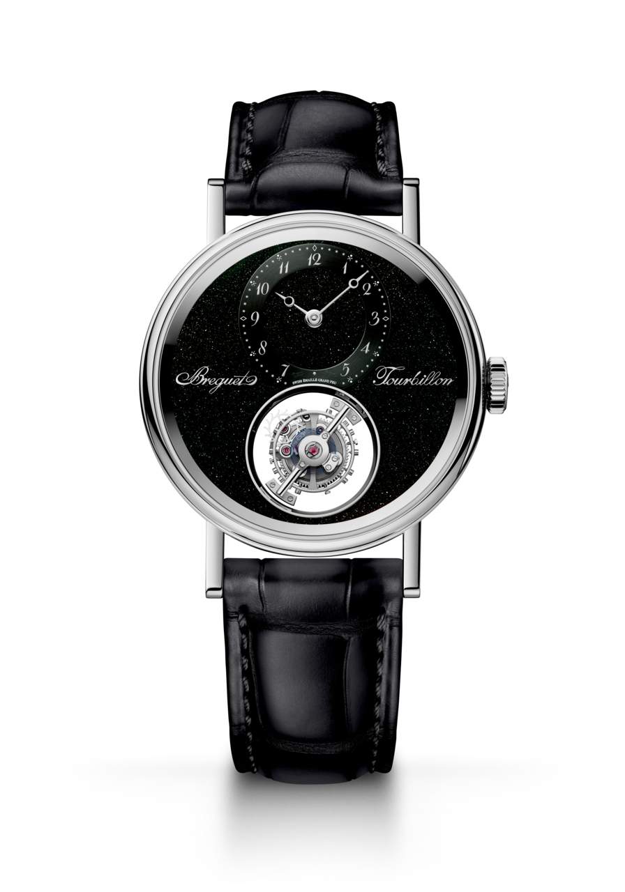 Classique Tourbillon Sidéral 7255的陀飛輪框架與夾板全部由藍寶石水晶製作，並覆有防反光塗層，純淨透明猶如飄浮在半空中。