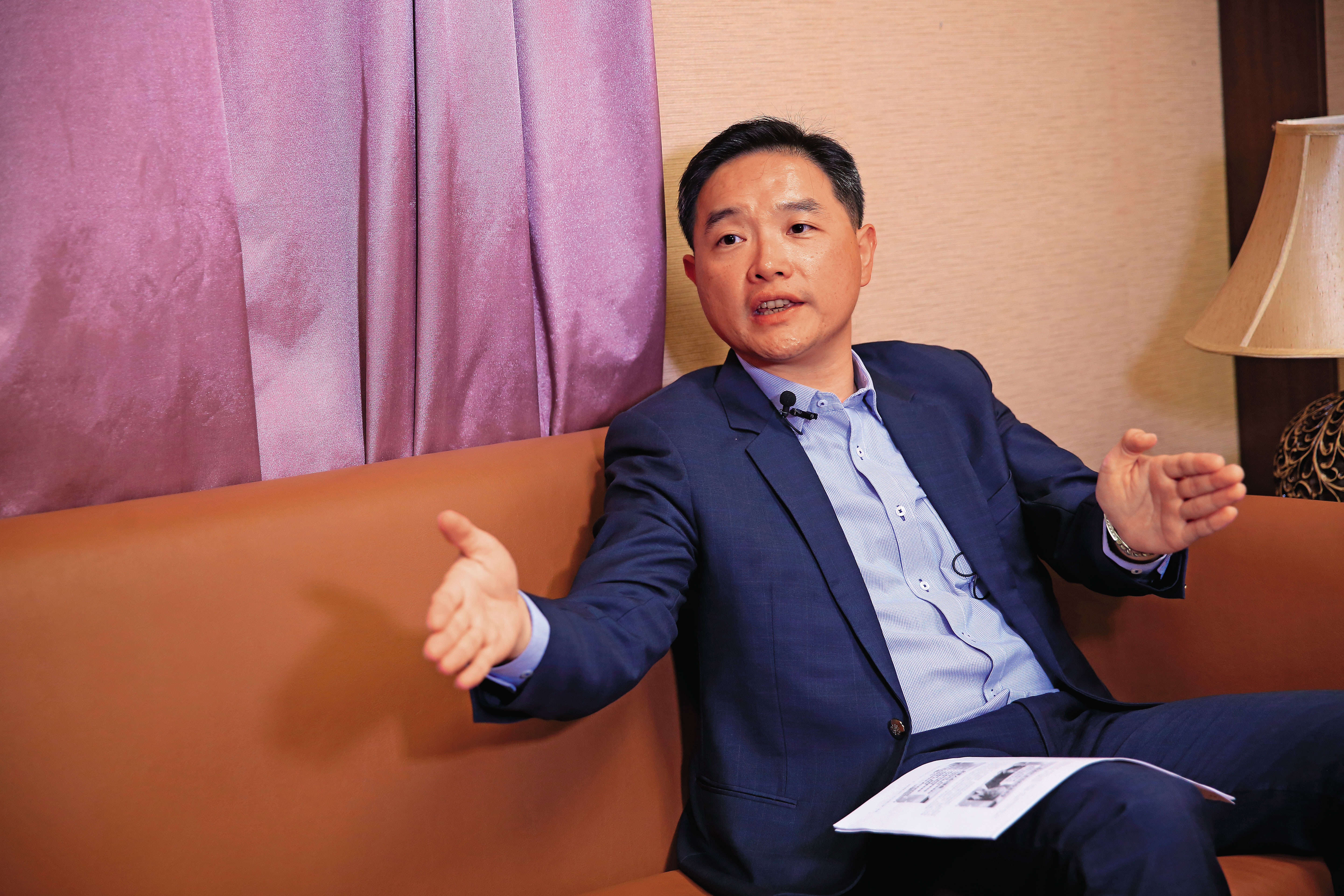 財經專家孫慶龍精算，若以壽命80歲計算，60歲開始領勞保老年年金會比65歲時領，累積總金額更多。