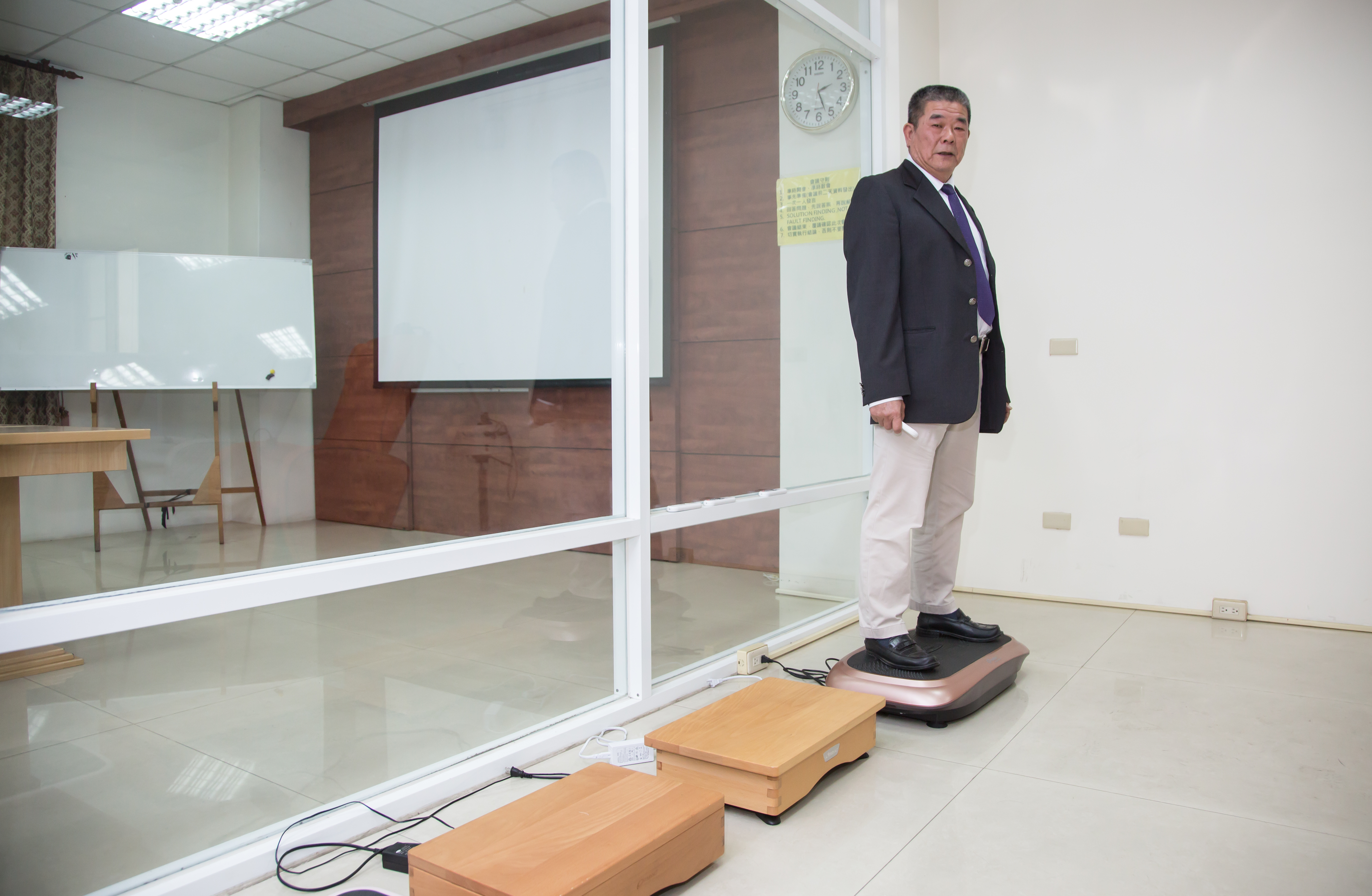 光昱的垂直律動機是基礎入門律動產品,適合40歲以下年齡層使用。