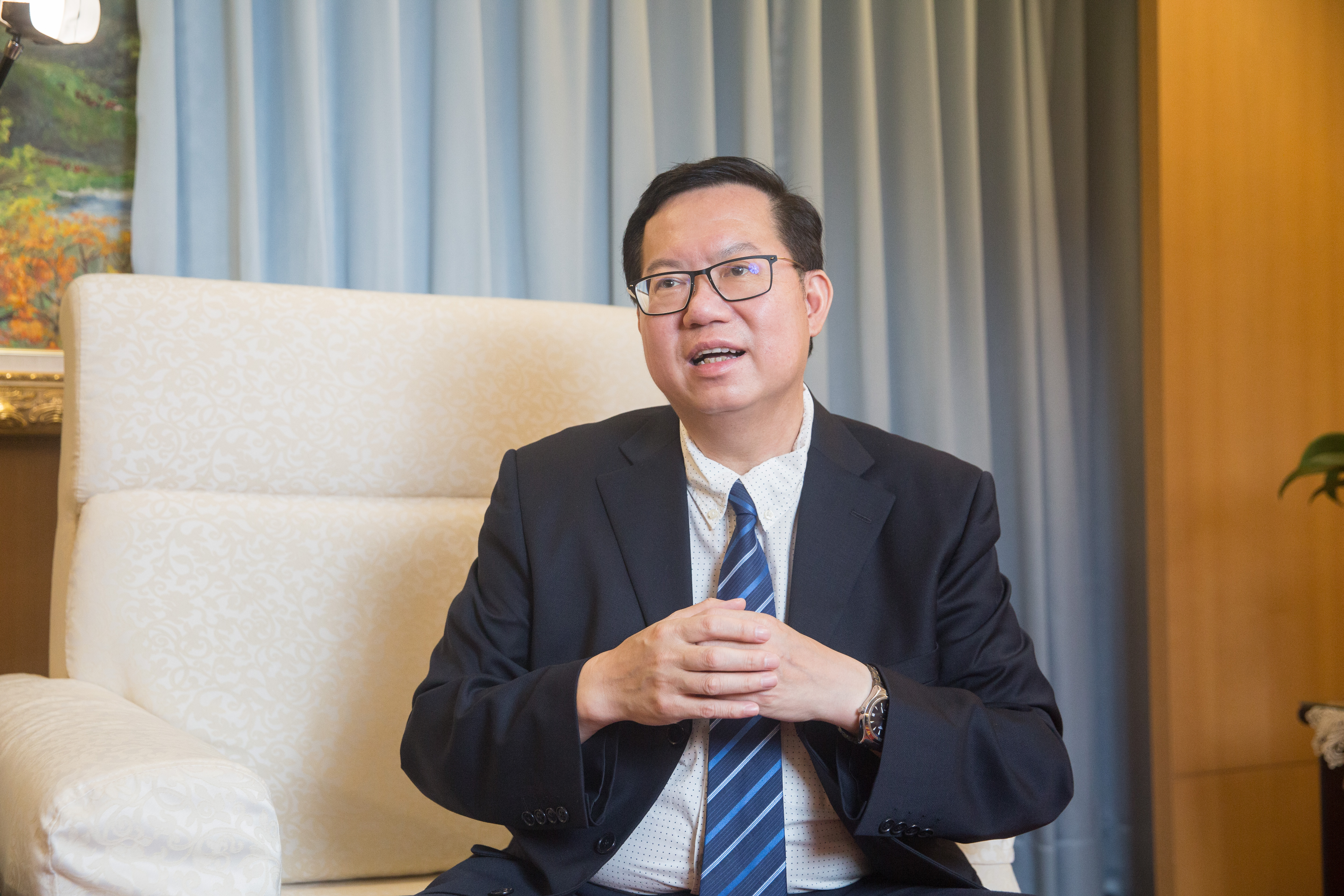 親藍臉書粉專張貼「疑鄭文燦開房片」，刑事局鑑識報告結果為「無法判斷深偽可能」並解釋其原因。（本刊資料照）