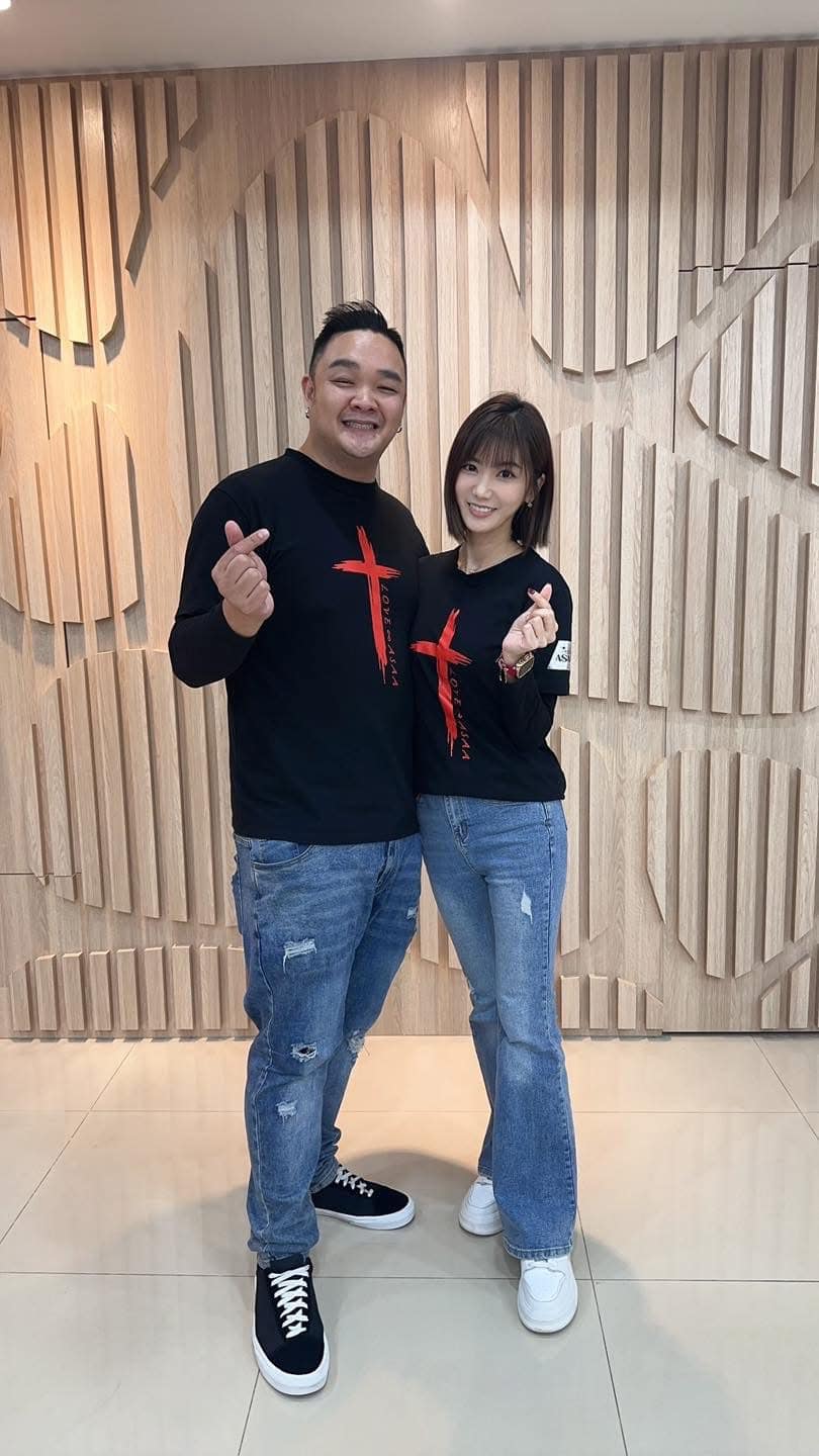 林道遠和太太靜香一起到馬來西亞參與「STILL 我在這裡」巡迴音樂盛會。（翻攝自臉書）