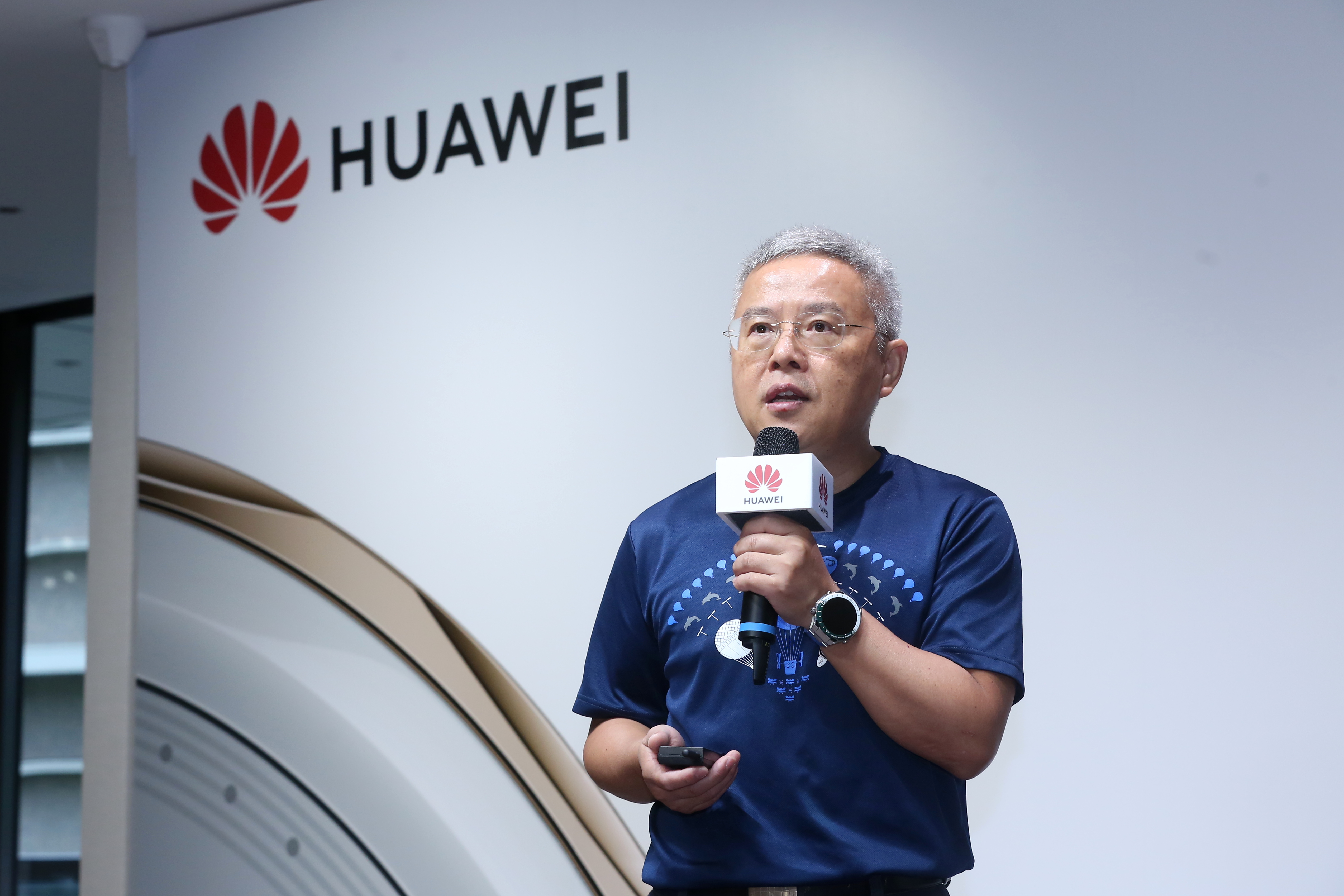 中國科技大廠華為在台總代理訊崴技術總經理雍海相當看好智慧穿戴產品在台灣的表現。