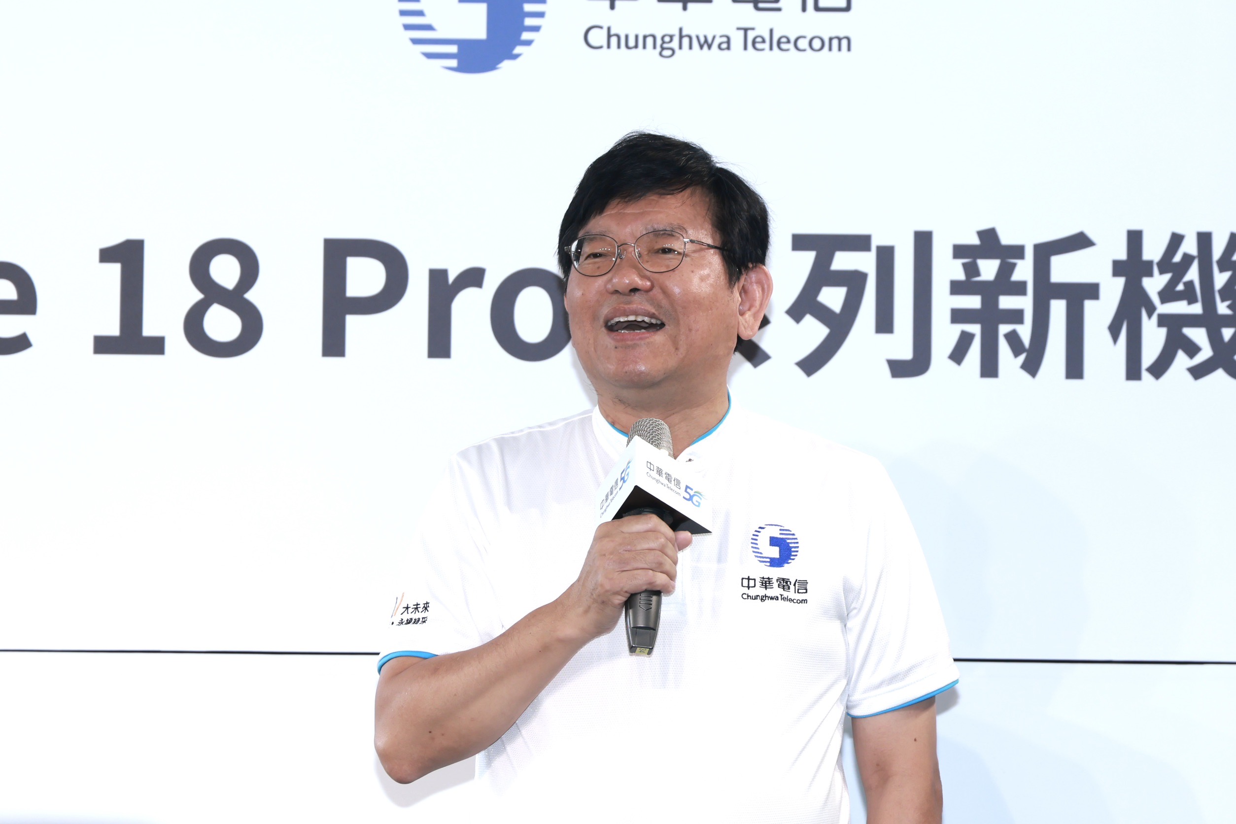 iPhone開賣採購撇步1/跳貼綁約框架 銷售趨勢已經不一樣!