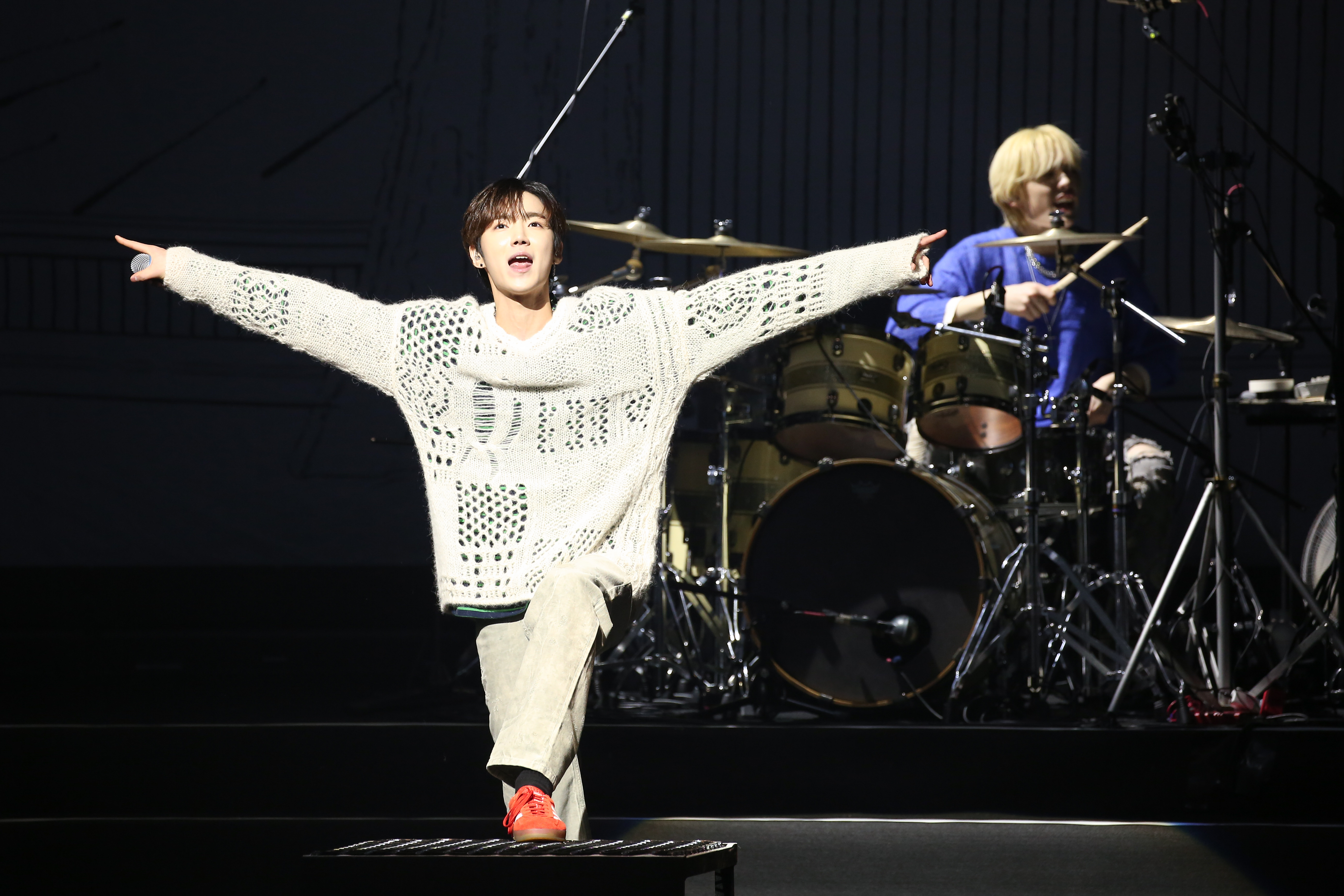 FTISLAND師弟團擔任演唱會暖場嘉賓，堅強實力引台下讚嘆。