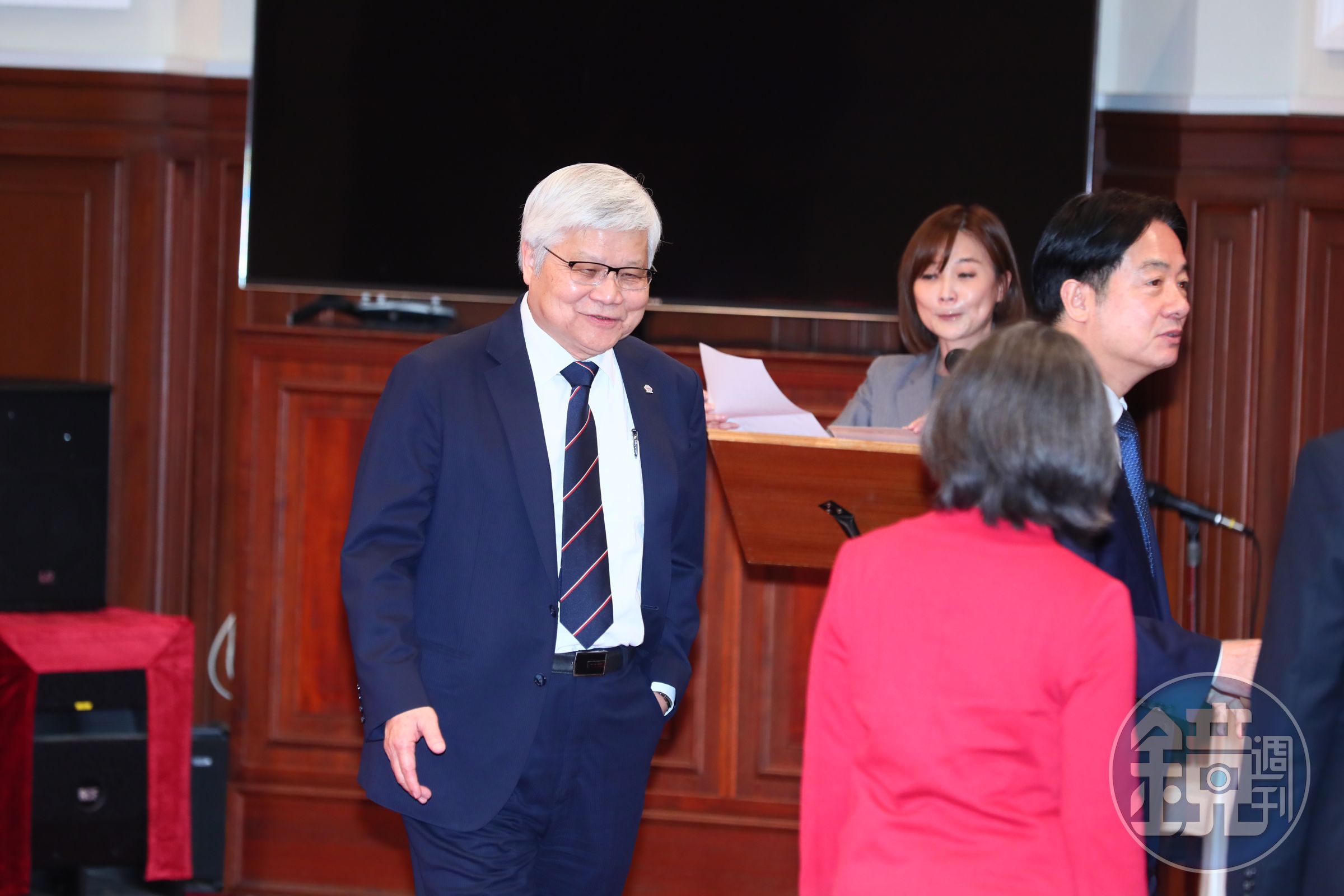 台積電董事長魏哲家日前宣布,於美國加碼投資1千億美元。