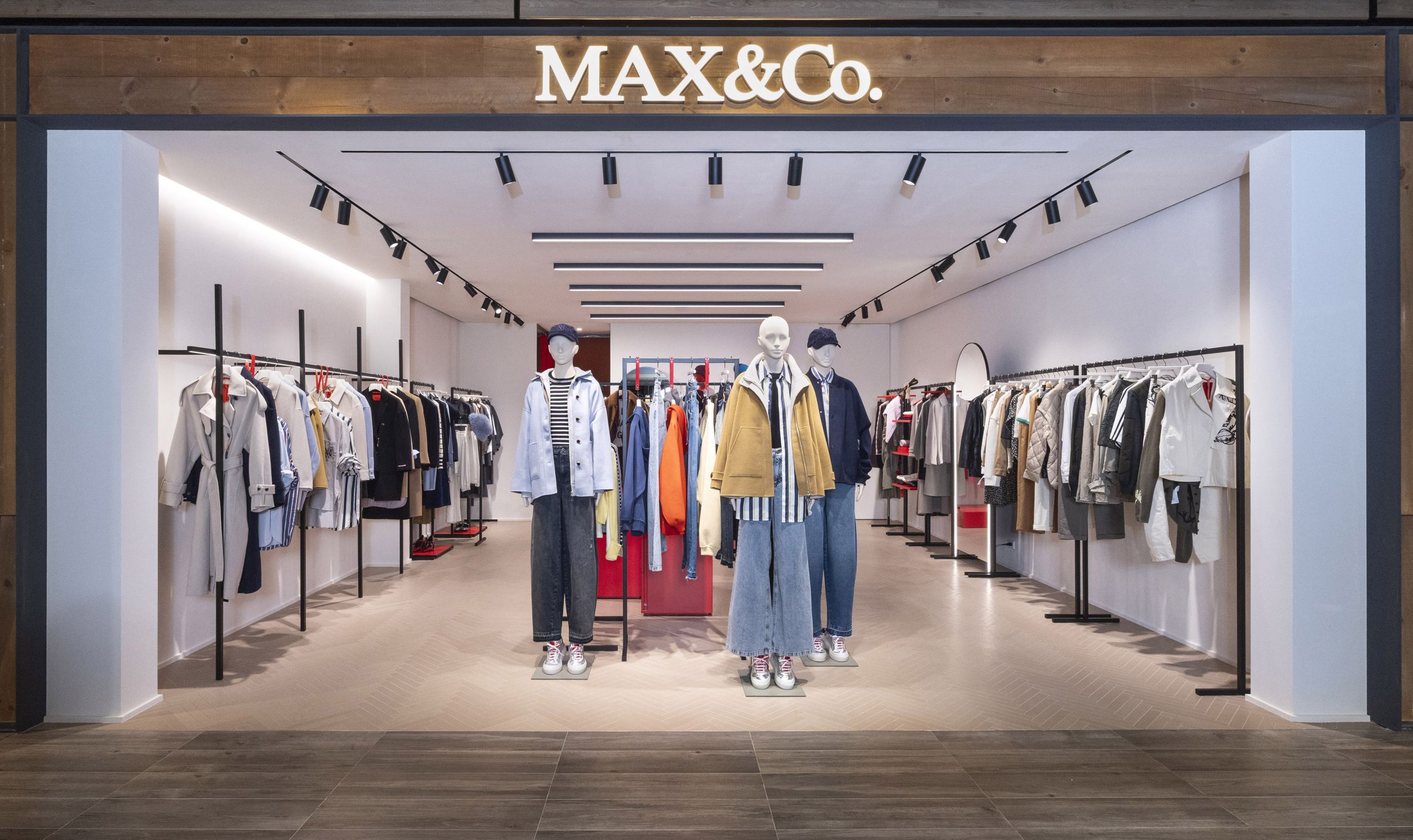MAX&Co.新光三越信義A11店景照。(麥絲瑪拉提供)