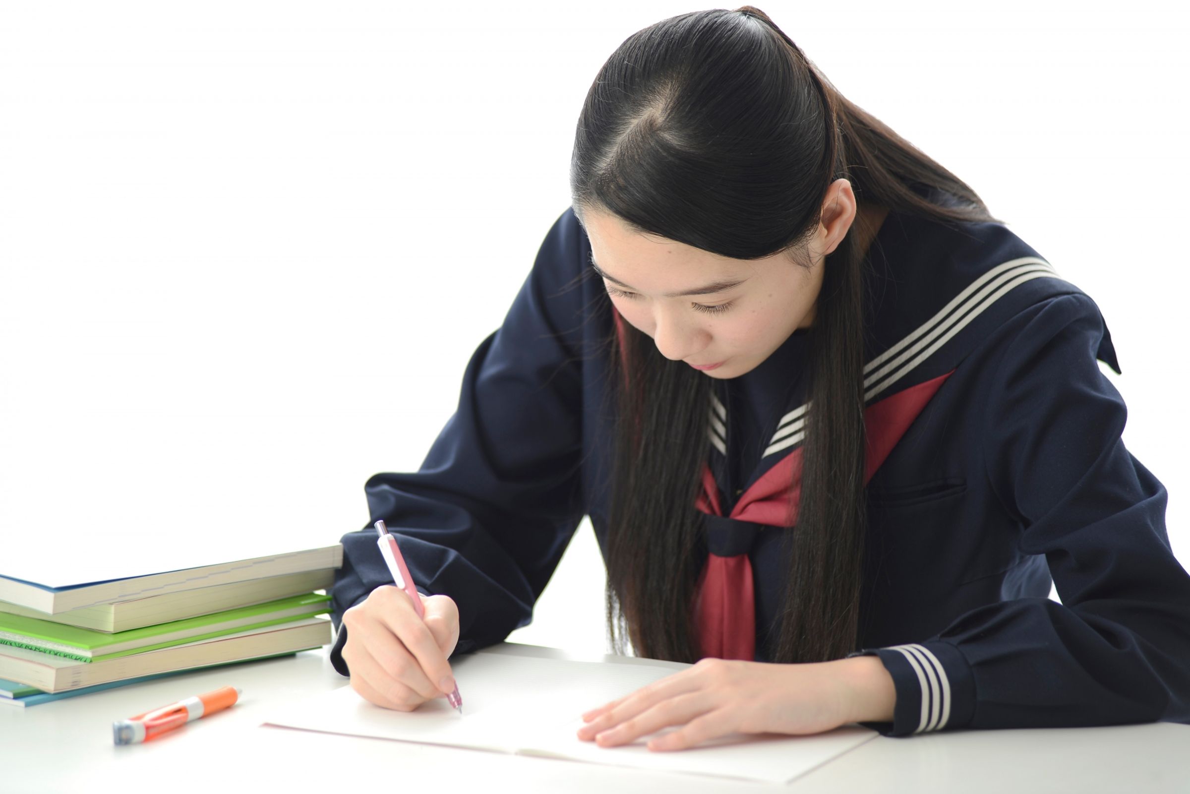日本高中入學奇葩的國語考題讓日本考生認為不合理,因此徹底對國語考試失去信任感。(示意圖,photoAC)