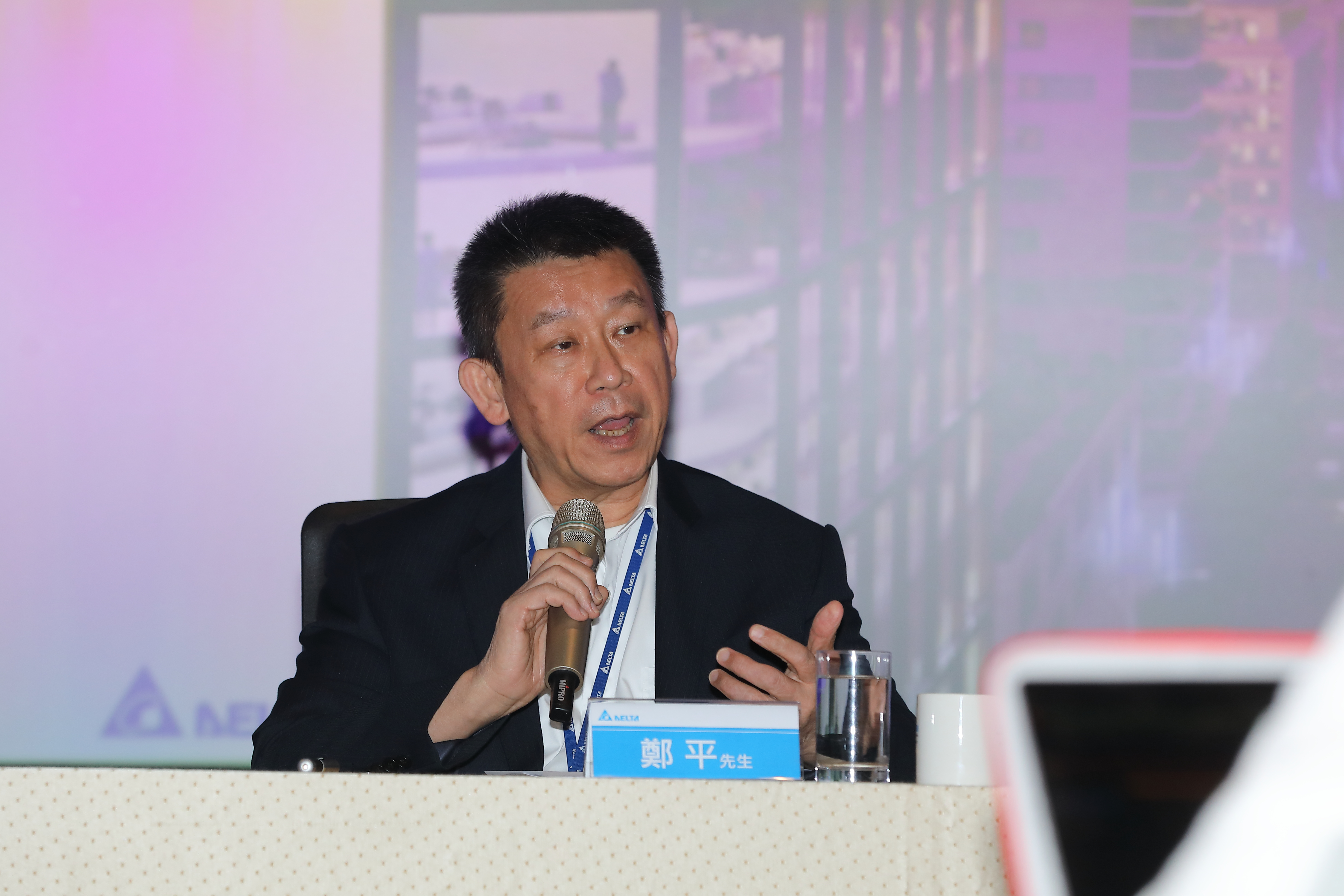台達電董事長鄭平。