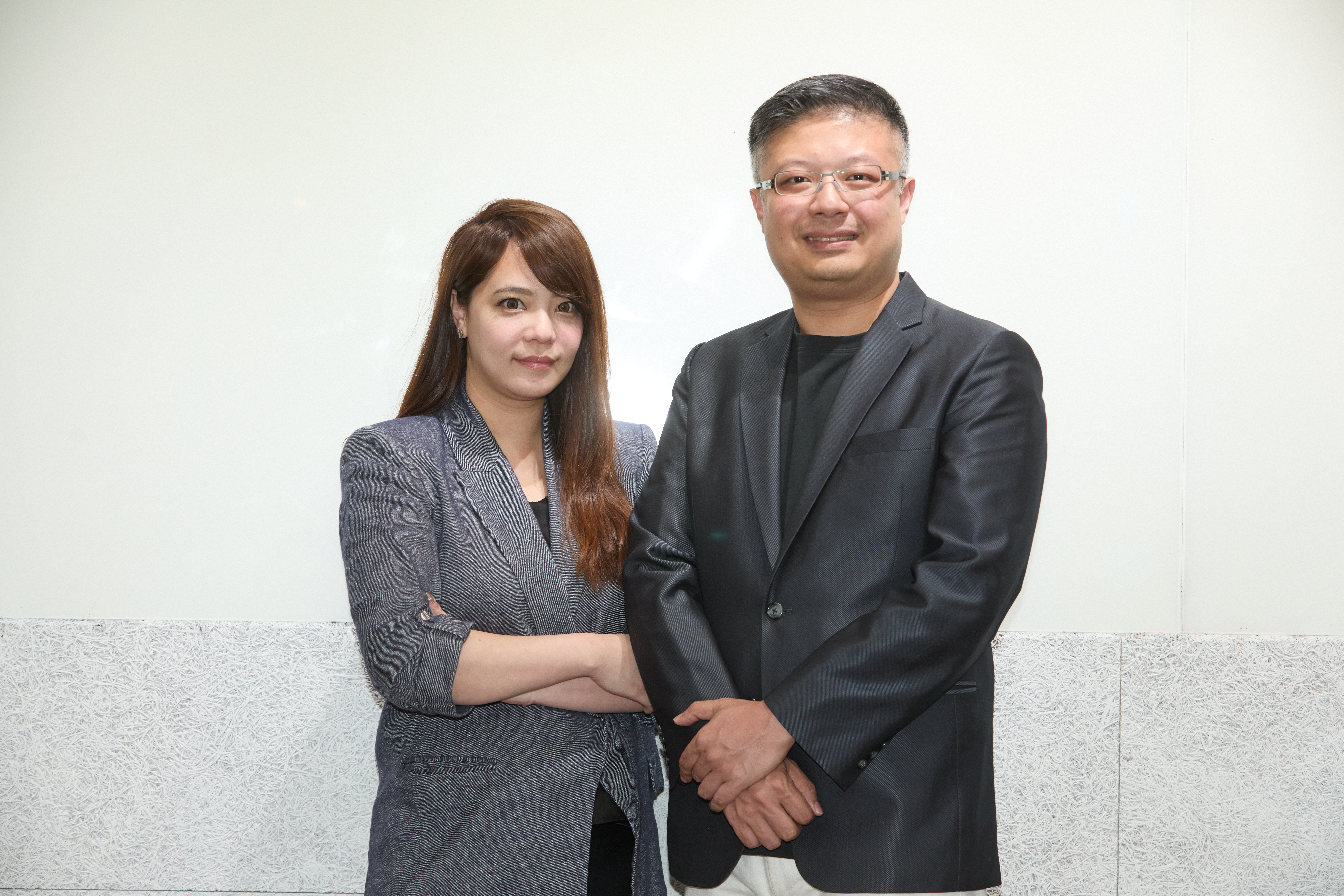夫妻檔郭柏毅（右）和高莉雅（左）攜手百老匯團隊合作開發新版《囍宴音樂劇》，把台灣故事推向國際。 