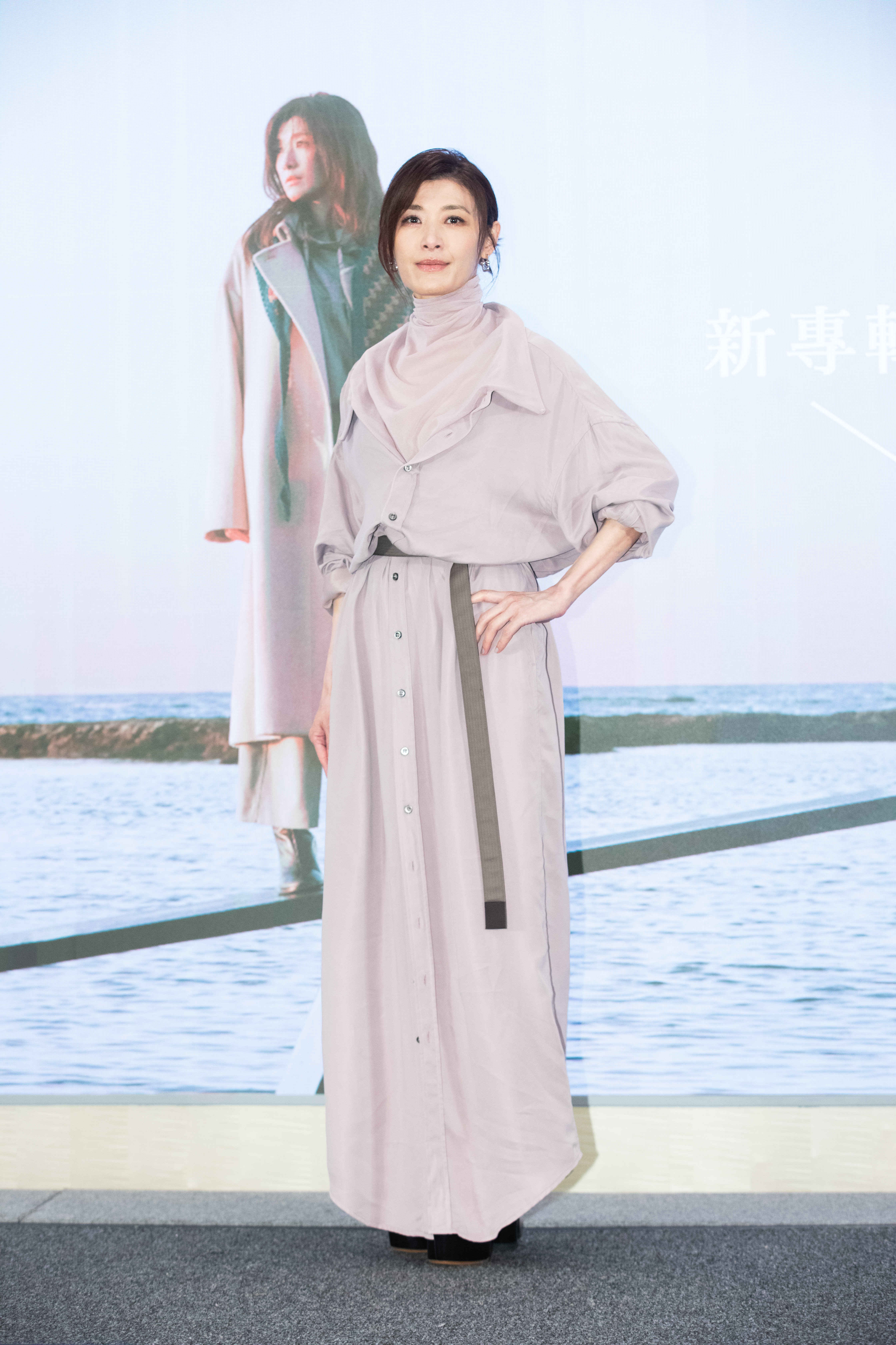 蘇慧倫睽違五年再發行新專輯《輕重 Aftersun》回歸歌壇。