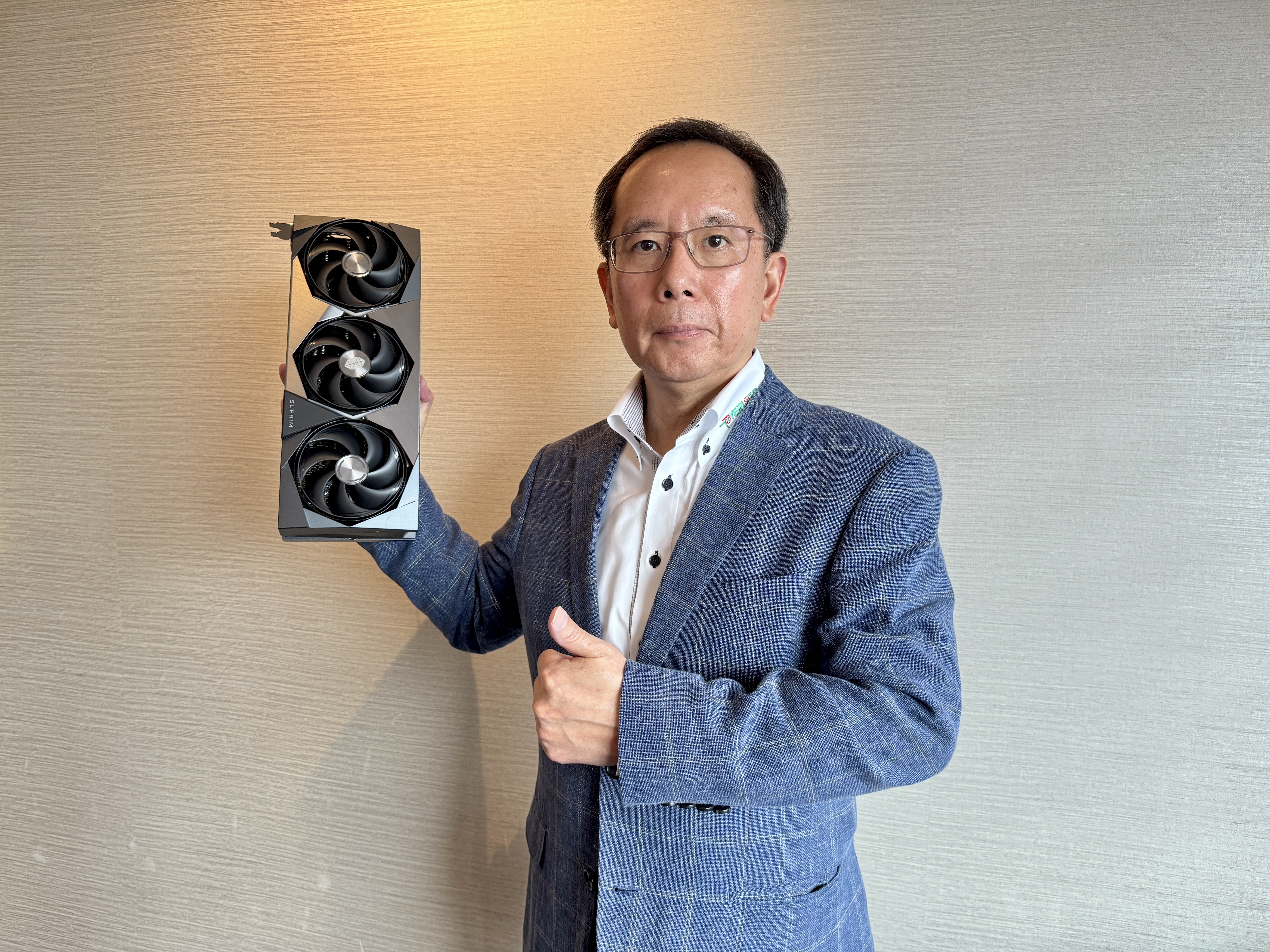 動力科技董事長許文昉表示，在輝達新顯示卡晶片供應充足的情況下，造就公司今年前4月營收的好表現。（動力提供）