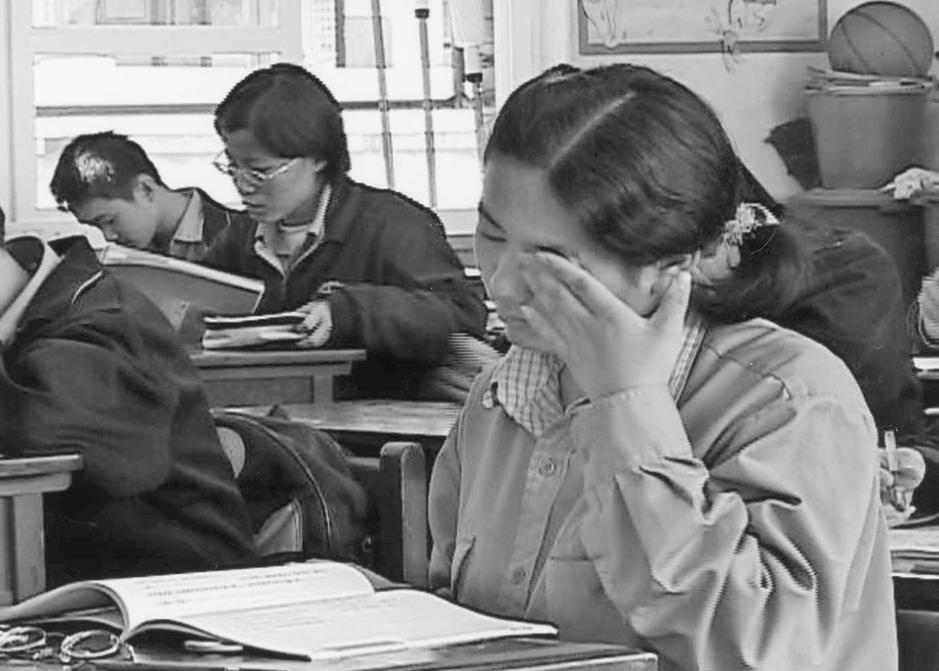 「教改系列」紀錄片由丁曉菁的《魔鏡》打頭陣,引發熱烈討論。(《紀錄觀點》提供)