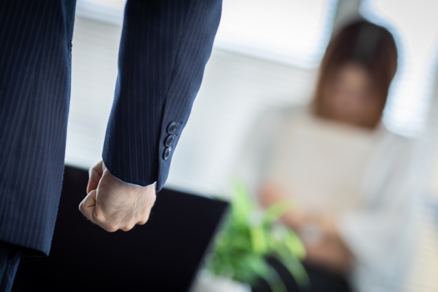 人事人員霸凌求助無門，凸顯公務員一條鞭制度設計瑕疵。（示意圖，photoAC）