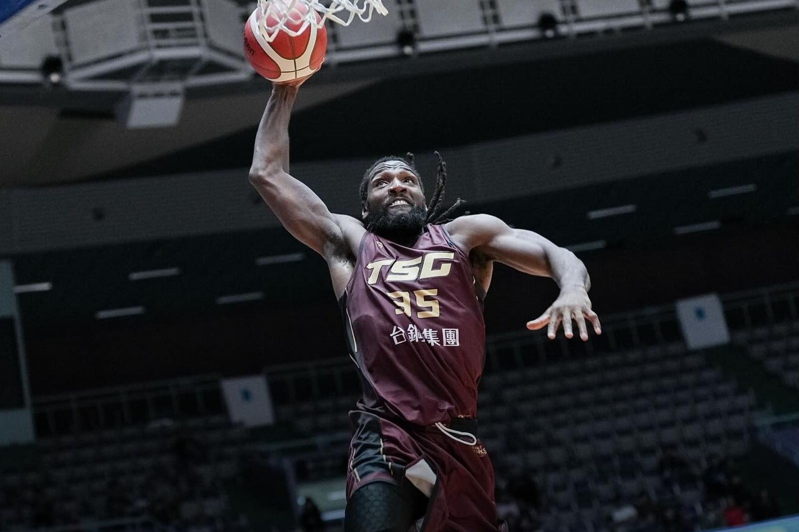 前NBA球星「半獸人」只打1場就離台　球迷傻眼喊退票：一日企劃要先講欸