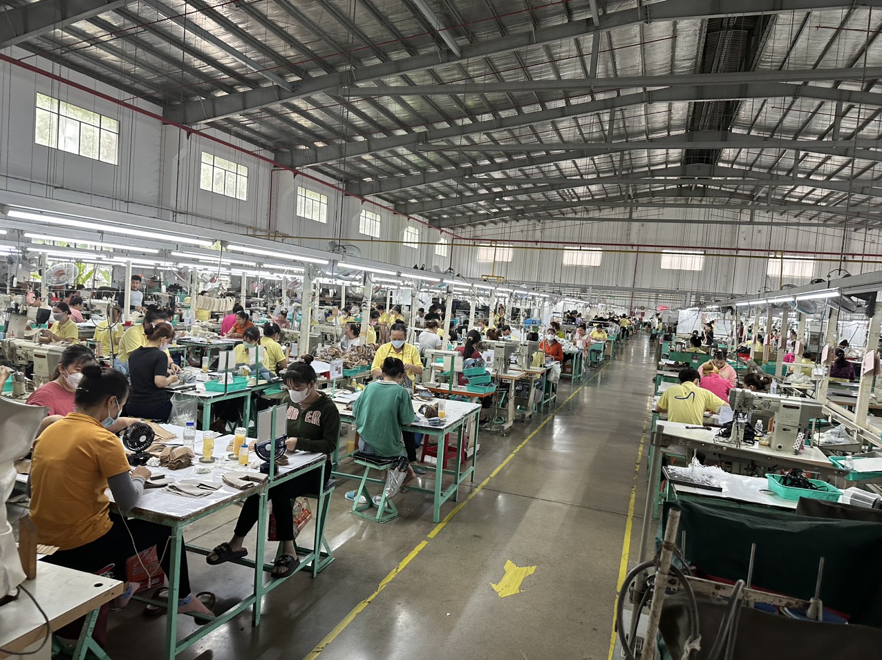 寬源的越南廠位於平陽省，幫ZARA、MUJI（無印良品）等歐、美、日客戶代工製鞋。（寬源實業提供）