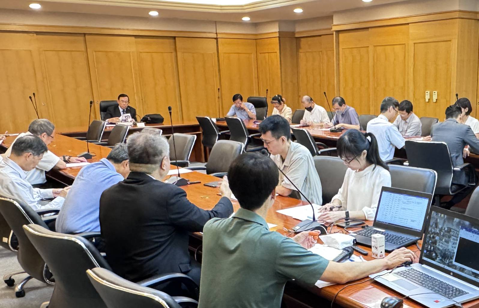 最高檢察署在下午4時由檢察總長邢泰釗召開因應會議，就憲法法庭判決內容將依相關法律規定妥速辦理。（最高檢提供）