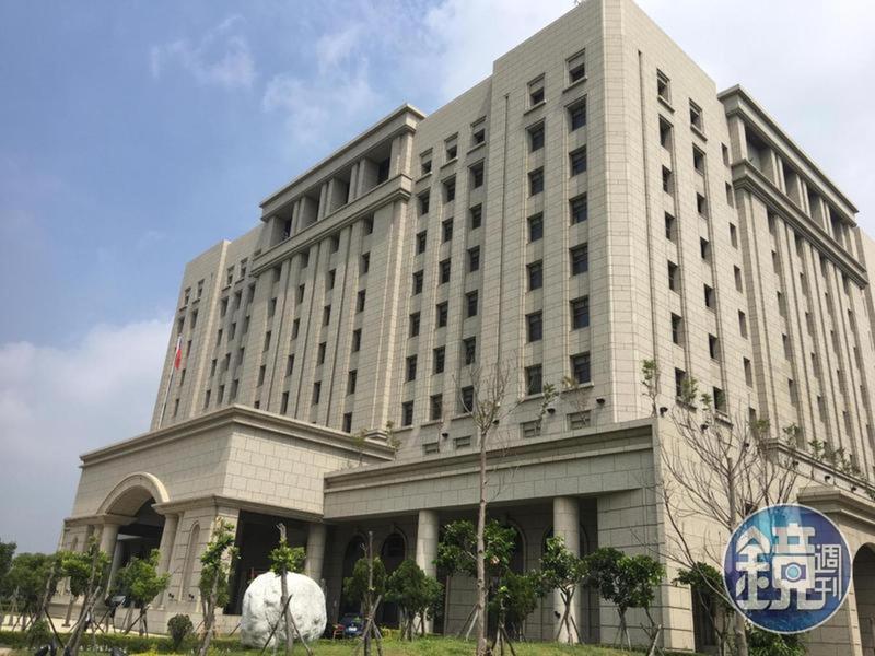 桃園地院法官判性侵學弟的王男徒刑3年2月，可上訴。