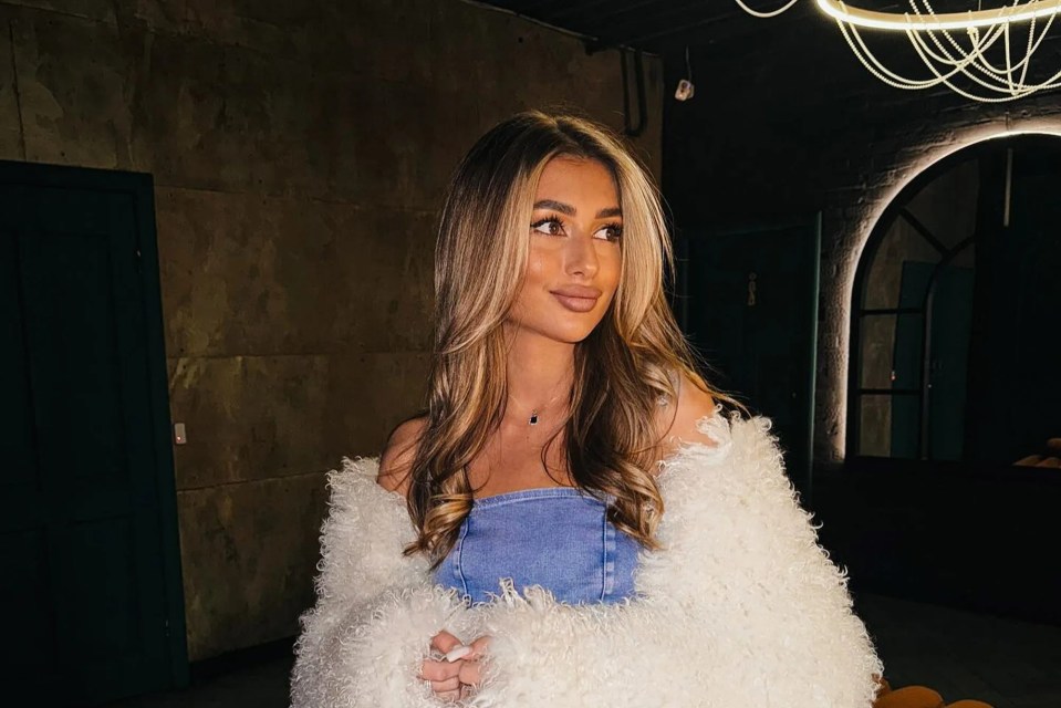 俄羅斯24歲女星貝拉雅日前在浴室失足摔死。（翻攝網路）