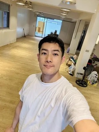 施易男斜槓甜點師,做出一番成績。(翻攝自施易男臉書)