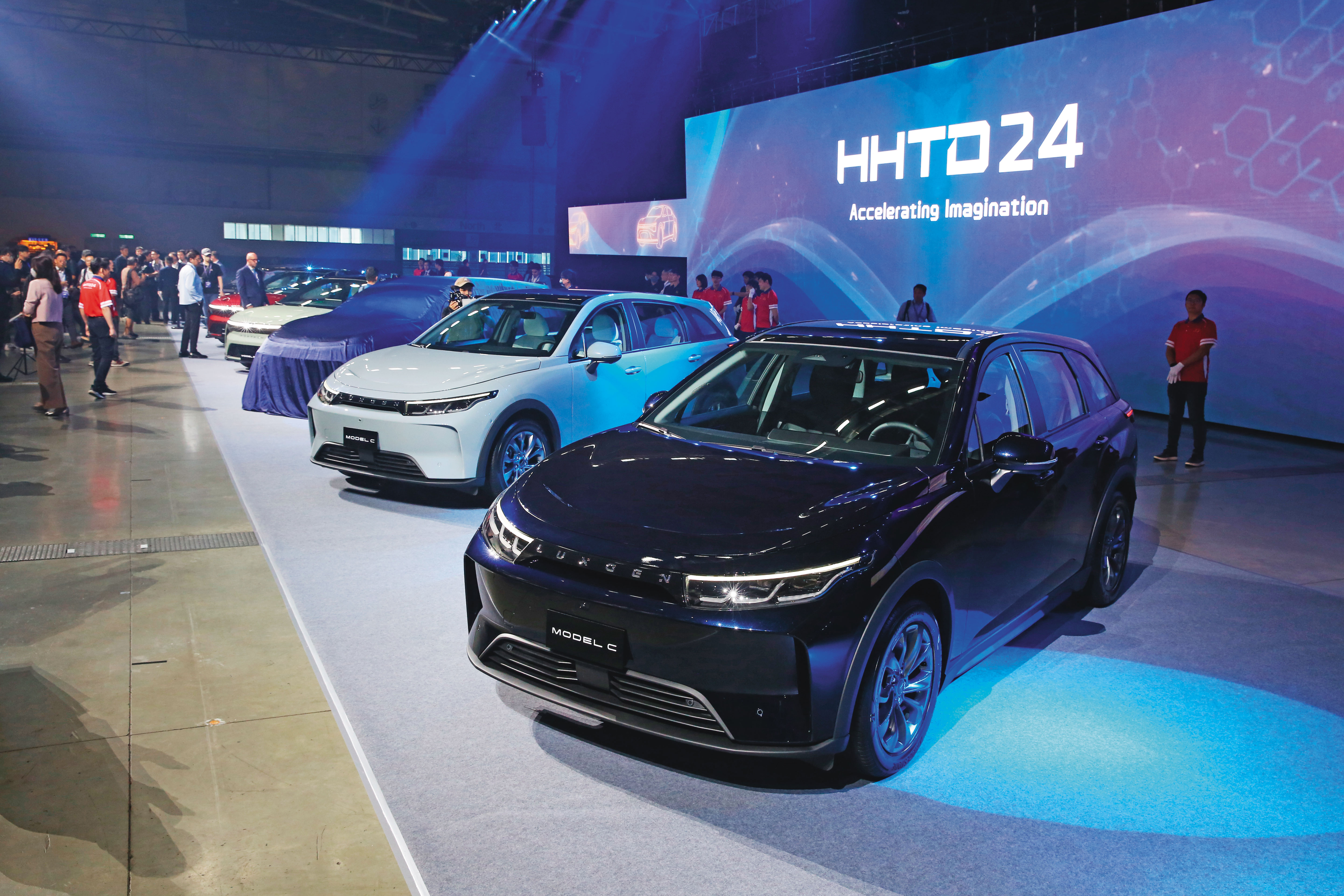 劉揚偉率鴻海拚電動車5年多，已開發8款車型，一旦入主日產就能成為即戰力。