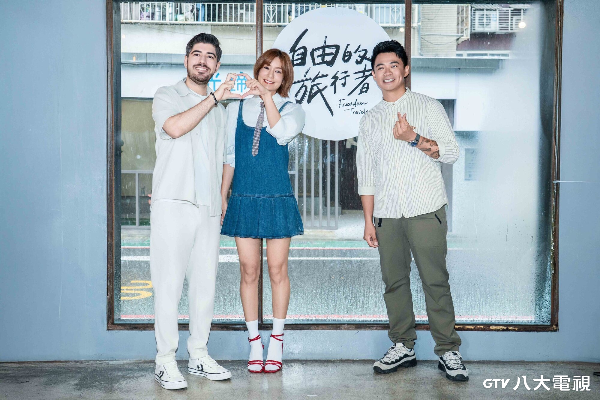 莎莎現身記者會。（八大提供）