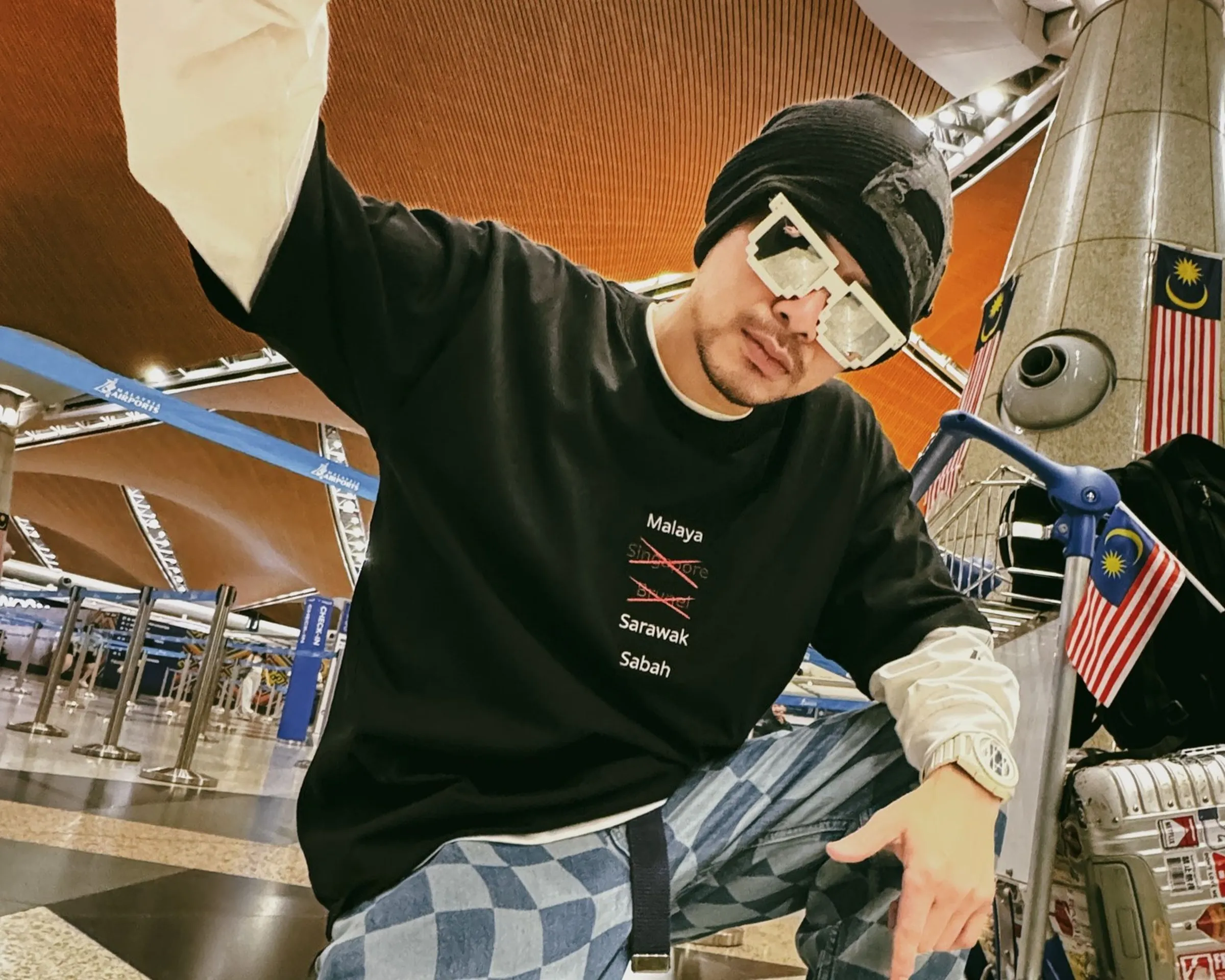 黃明志回應稱爆料的內容荒謬無比。（翻攝自黃明志臉書）