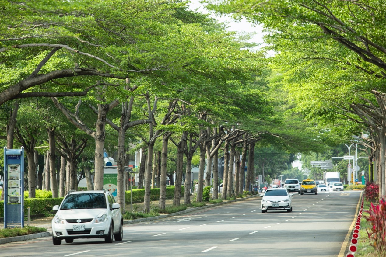 崇德大道實景，是北台中最重要且仰賴的中軸線