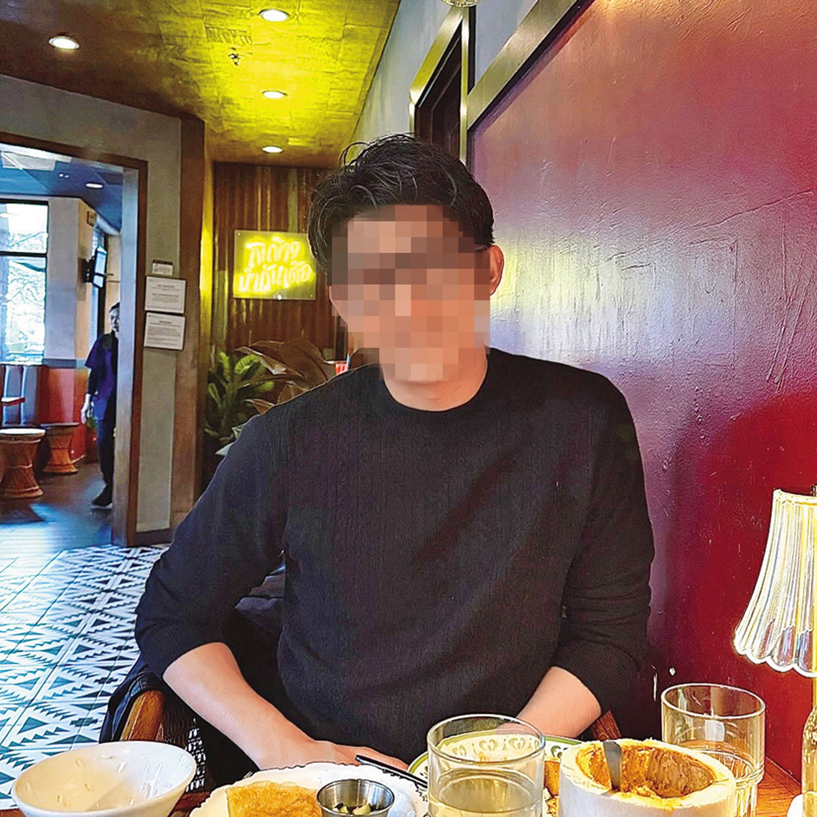 金凱德被爆在離婚前，就與另一名在西雅圖留學的男子相當友好。（翻攝自Threads）