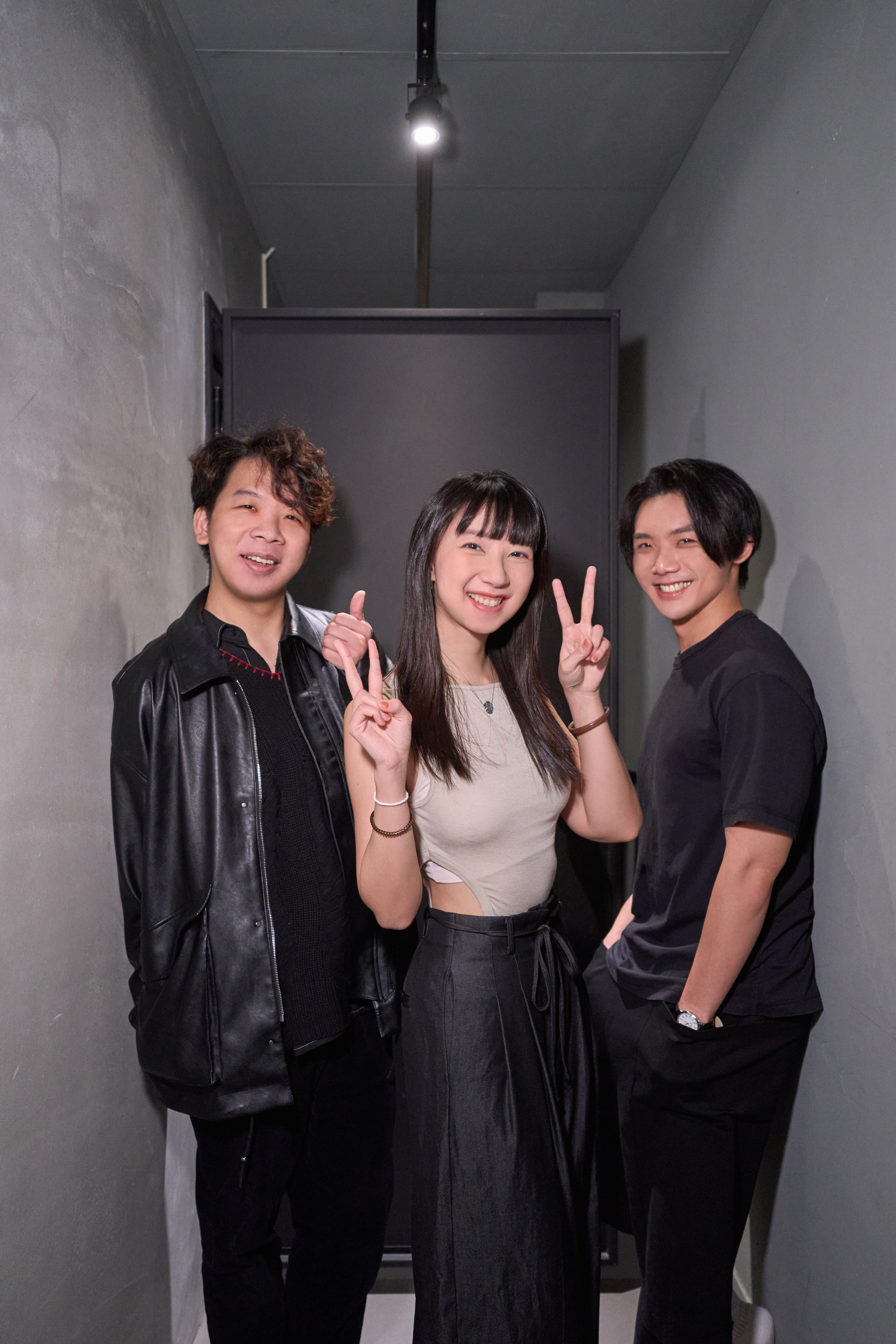 全新版本〈我們到底算什麼〉由徐暐翔與好樂團共同演唱。(索尼音樂提供)