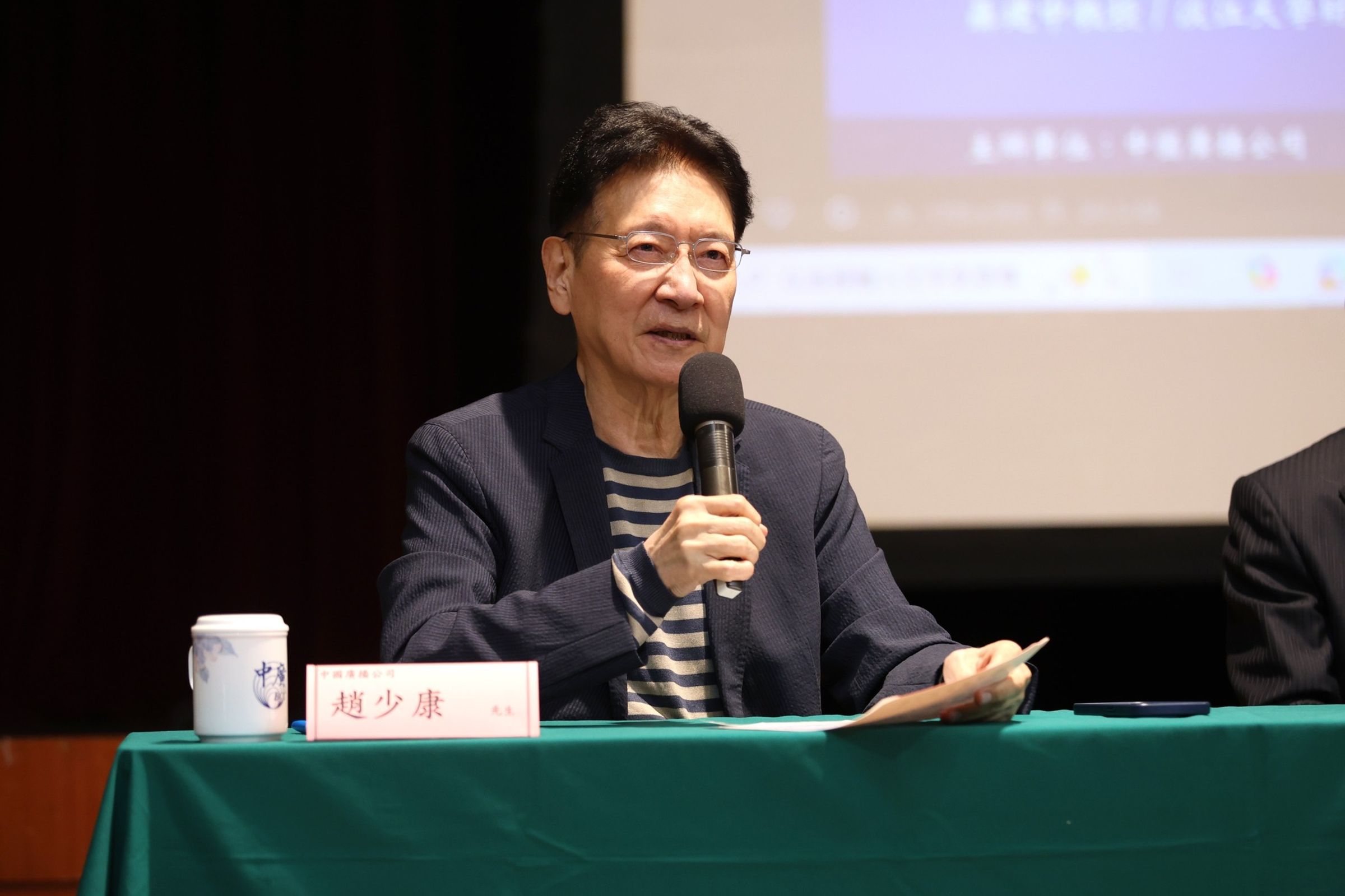趙少康認為連署抄名冊的狀況一定有,「前陣子疫情黨員過世比較多,死亡名單就這個原因」。(翻攝自臉書@趙少康)