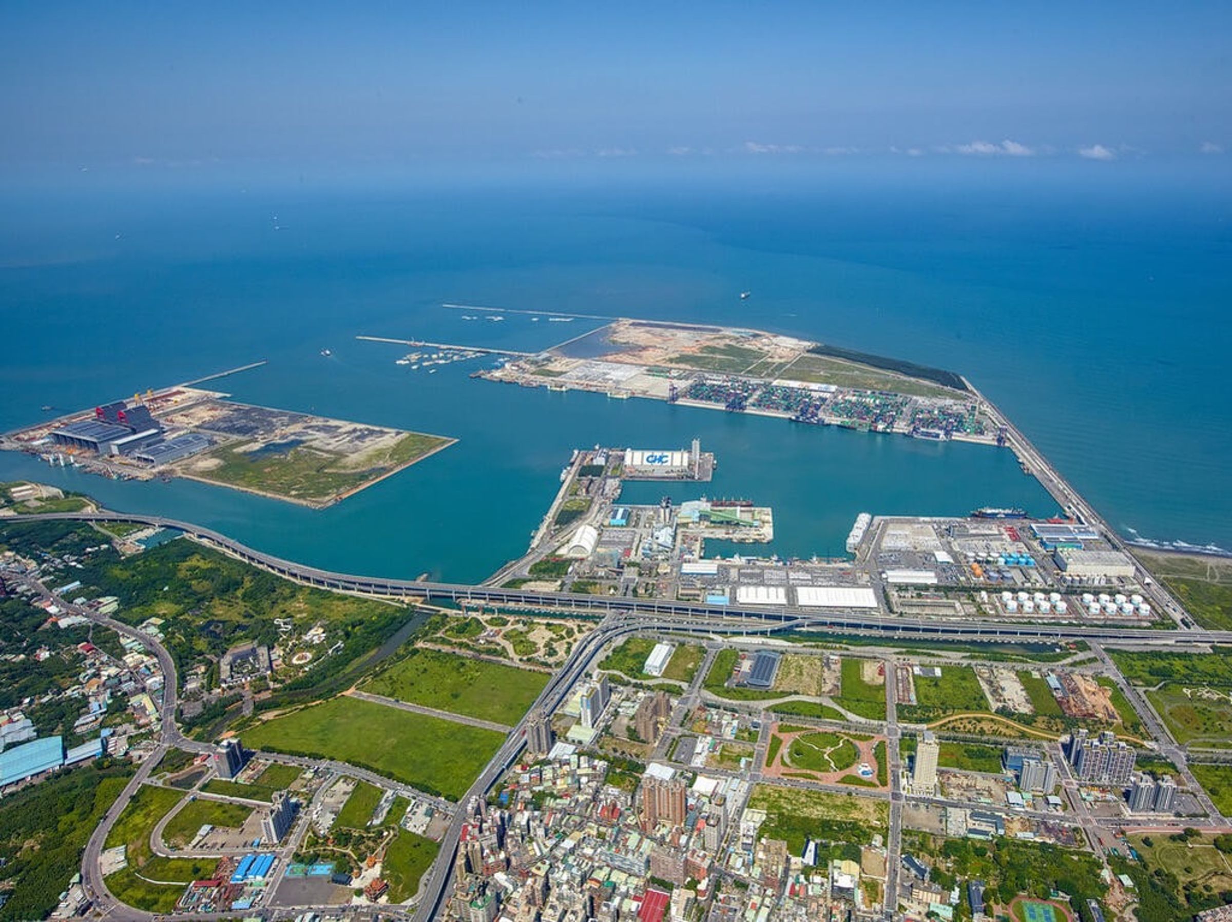 北台灣公共工程廢土全數運至台北港填海掩埋,已趨近飽和。(台灣港務公司提供)
