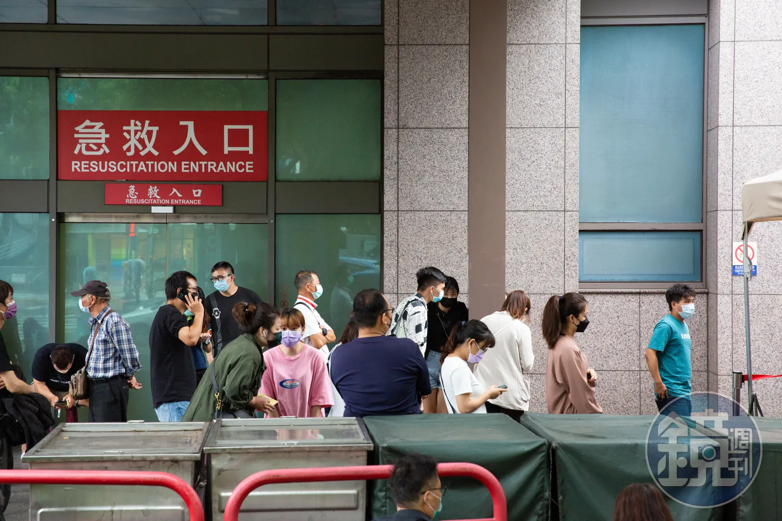 急診危機難解，健保改革刻不容緩。胸腔內科醫師蘇一峰怒批健保壓榨醫護，政府仍無作為。（本刊資料照）