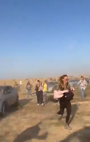 哈瑪斯陸空進攻，音樂祭民眾快逃啊！（翻自X平台）