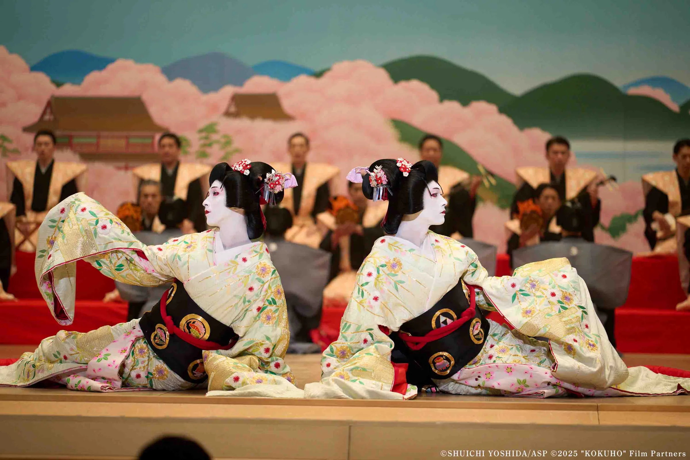 備受好評的日本電影《國寶》，是LINE TODAY 「2025年度10大電影榜單」榜首。（傳影互動提供）