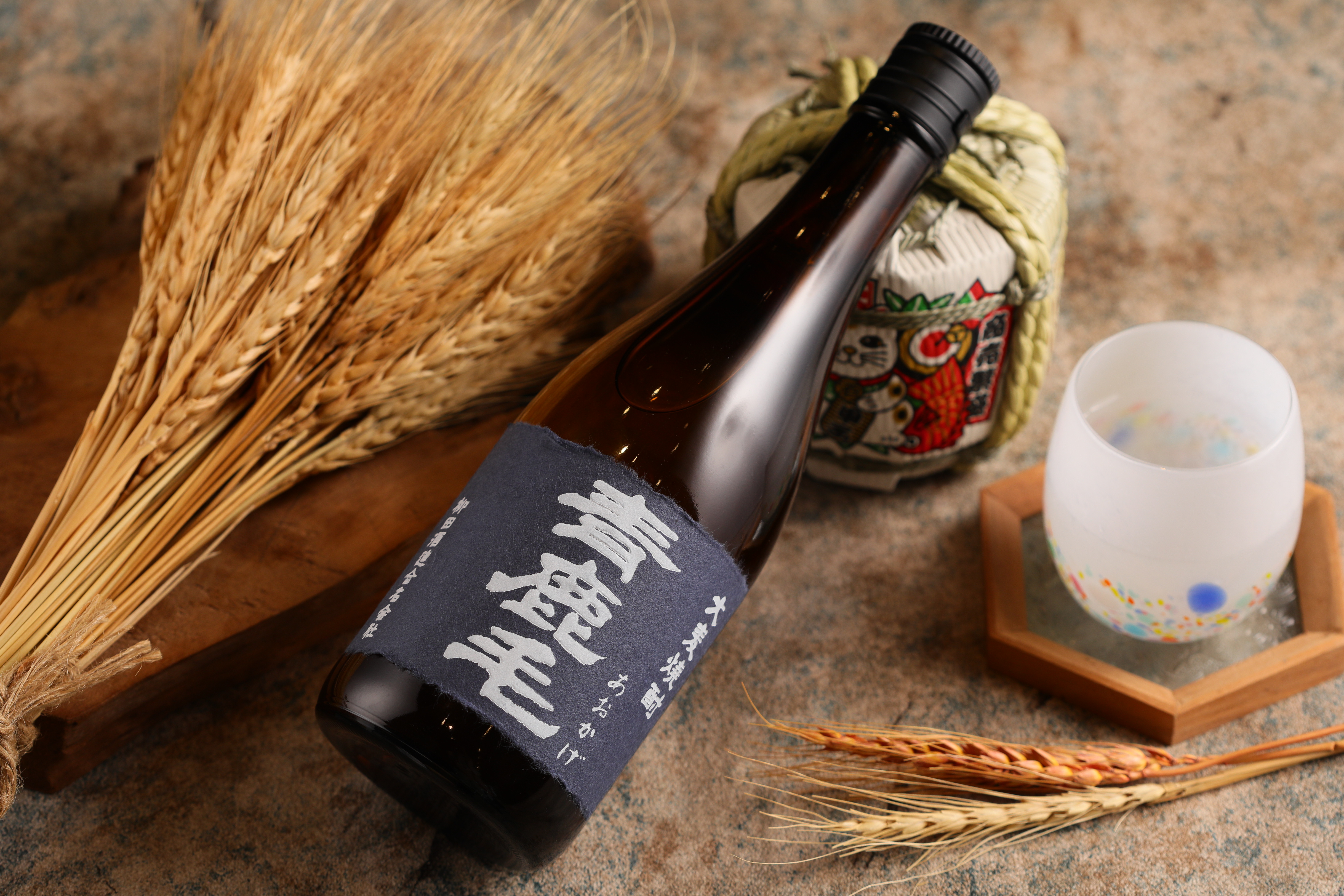 嗜酒如命又怕胖，從今天開始可以改入坑日式燒酎，風味既多元熱量也低。