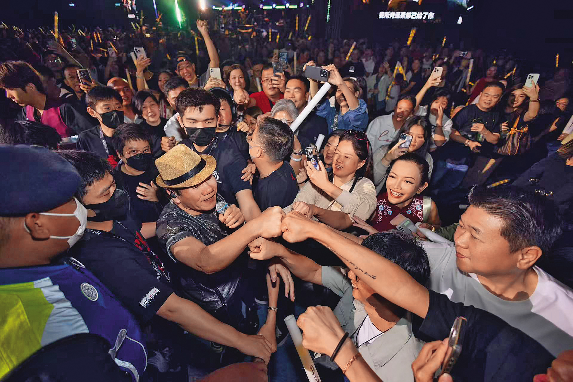 從爆發力與感染力極強的搖滾熱力，到現在學會氣氛與情緒交錯，趙傳希望帶給歌迷沉浸式的體驗。（旋風音樂提供）