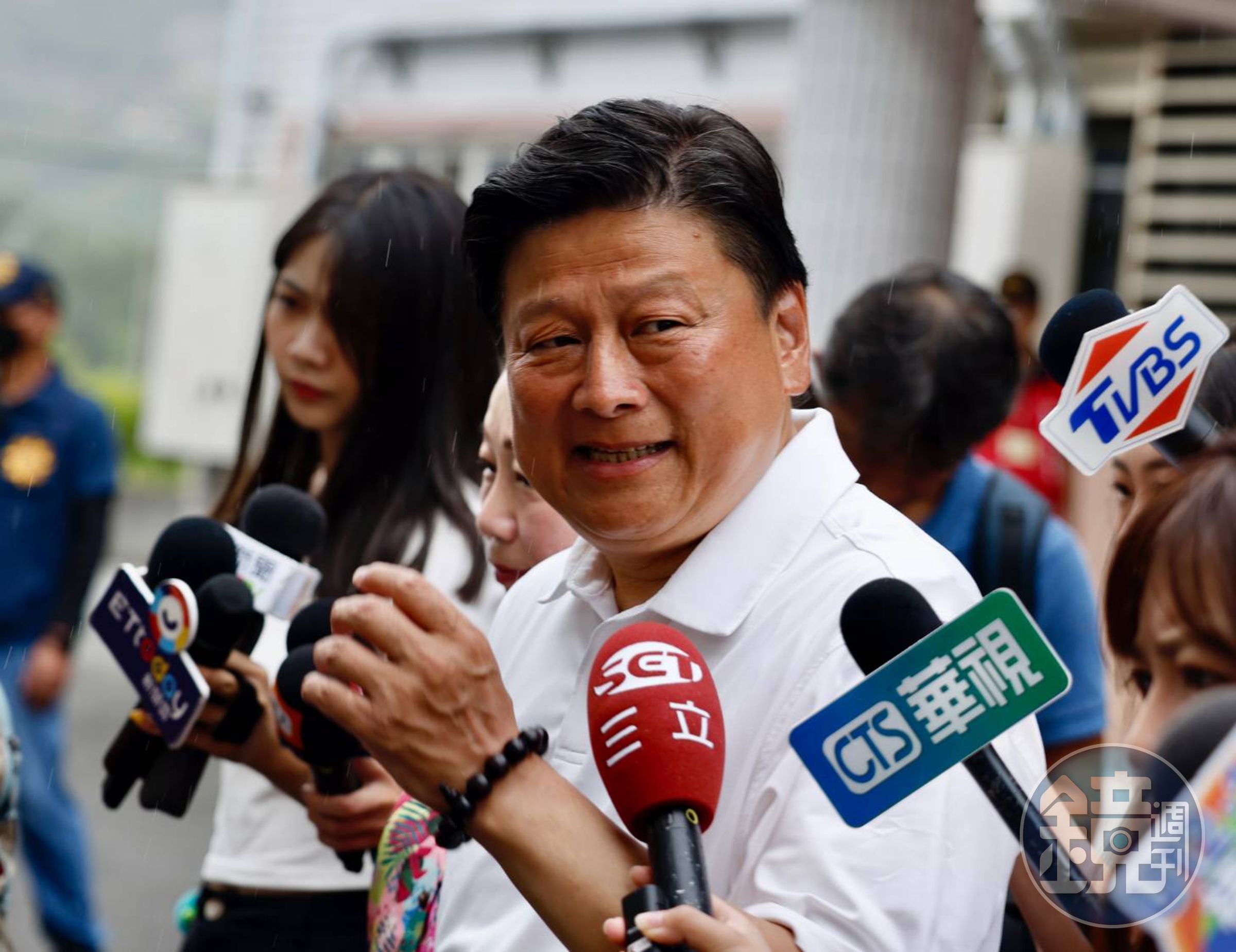 傅崐萁等24名國民黨立委的罷免案遭全數否決,外媒分析認為台灣的政治僵局將持續。