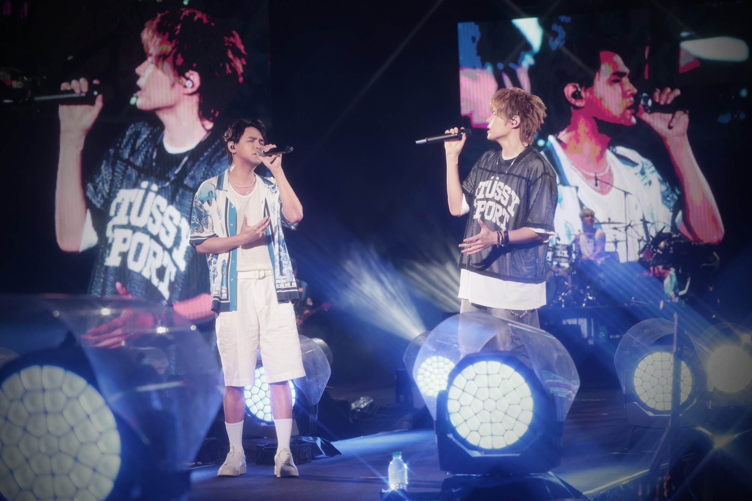 陳零九驚喜現身八三夭台中生日趴演唱會，與阿璞合唱。（不搖就滾提供）