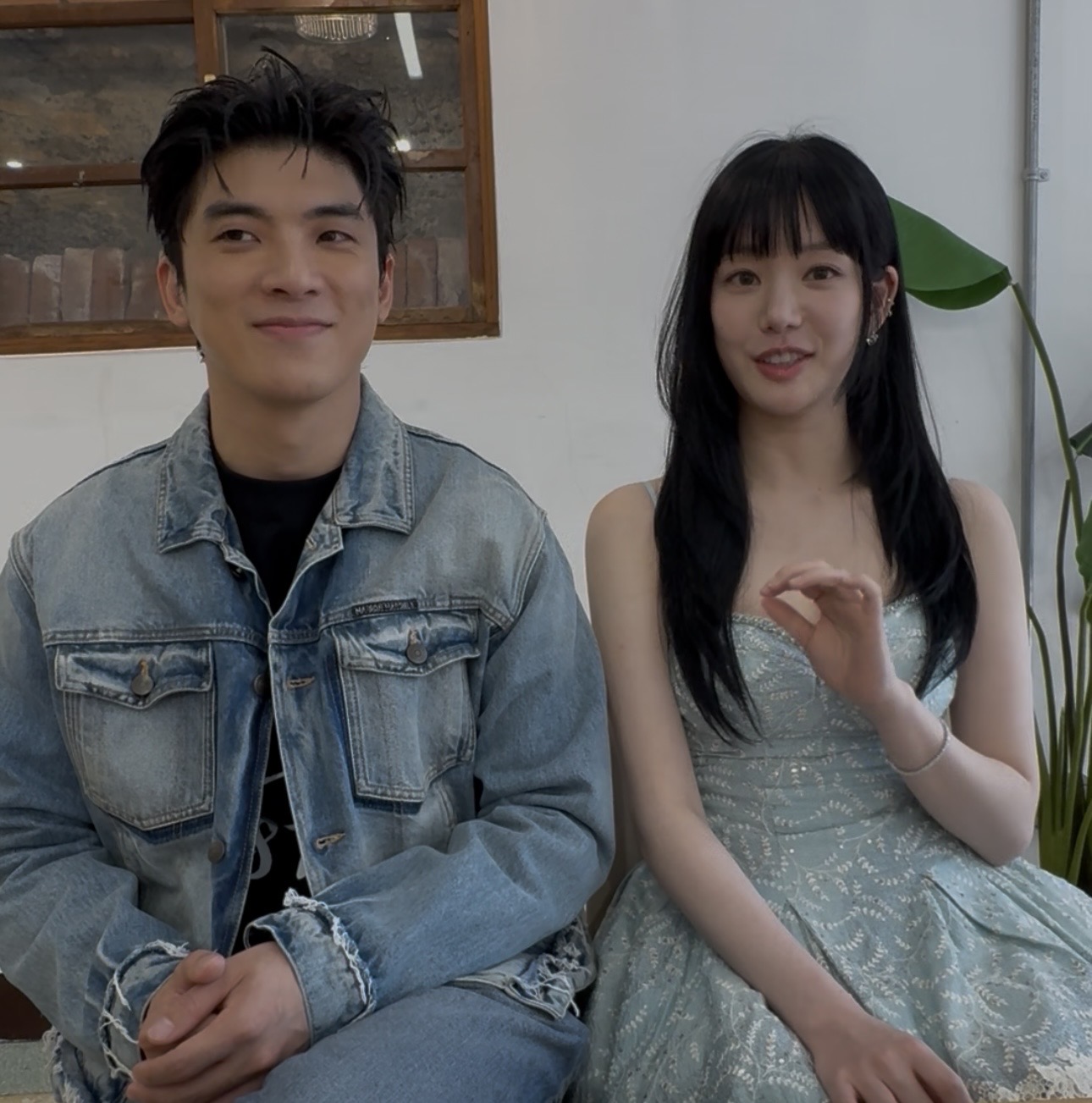 韓星李侑菲(右)來台宣傳《再見1987》接受媒體訪問。葉婉如攝