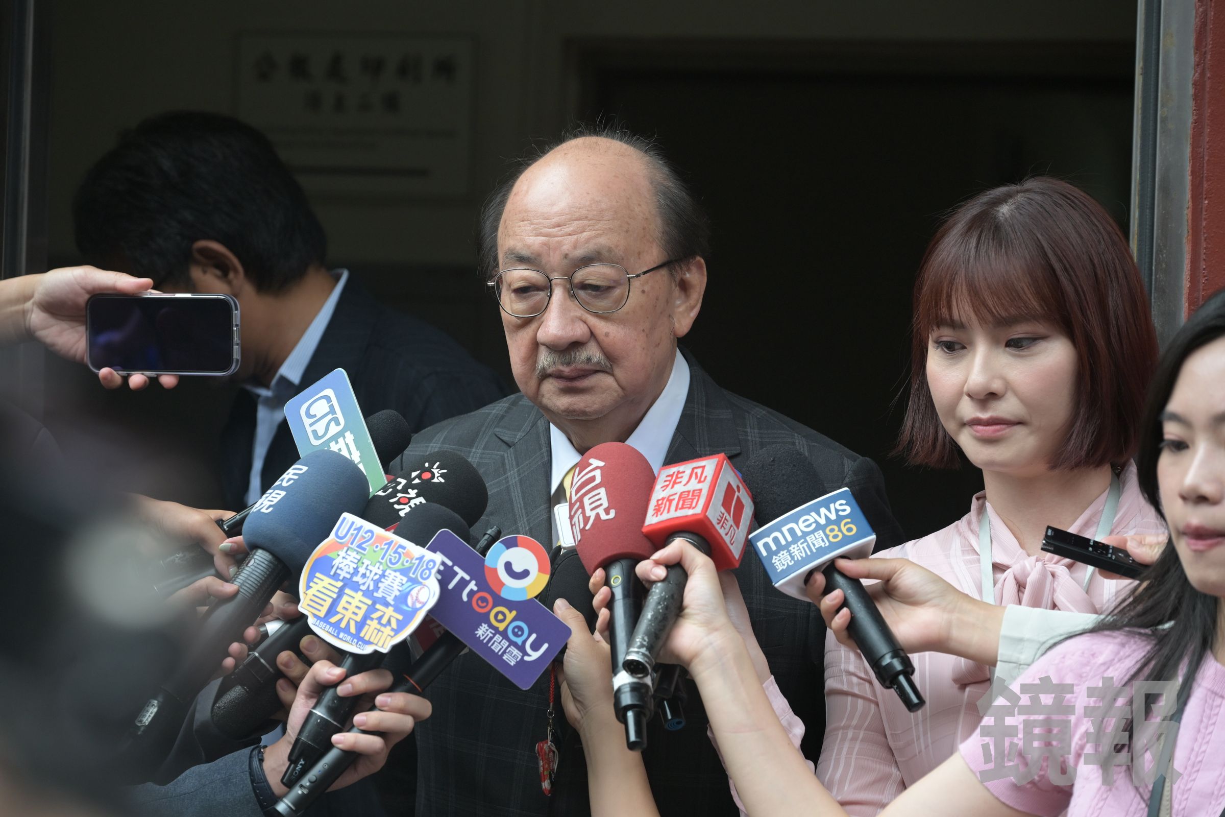柯建銘發文回應黨內要求下台聲浪。(鏡報林煒凱)