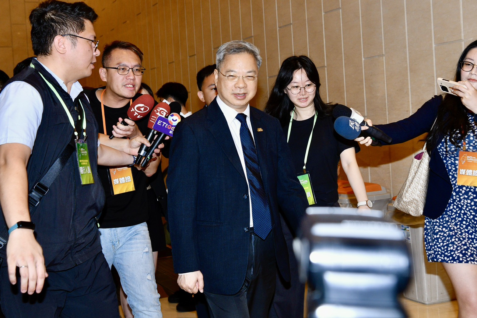 龔明鑫今證實今年6月曾遭跟監。（鏡報李智為）