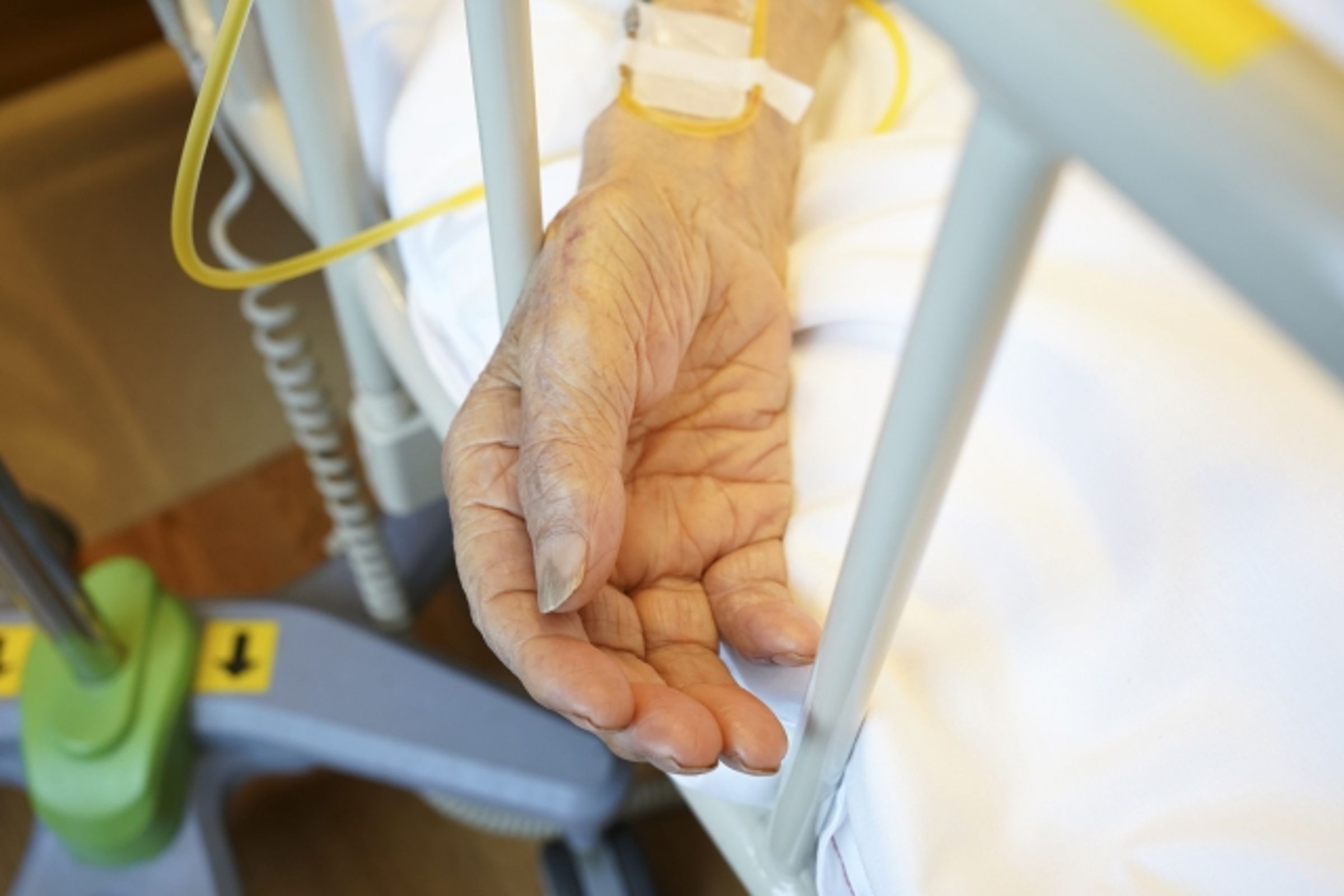印度一名22歲男子被拍到在街上性侵女子，對象竟是他剛過世的70歲生母。（示意圖，Pexels）