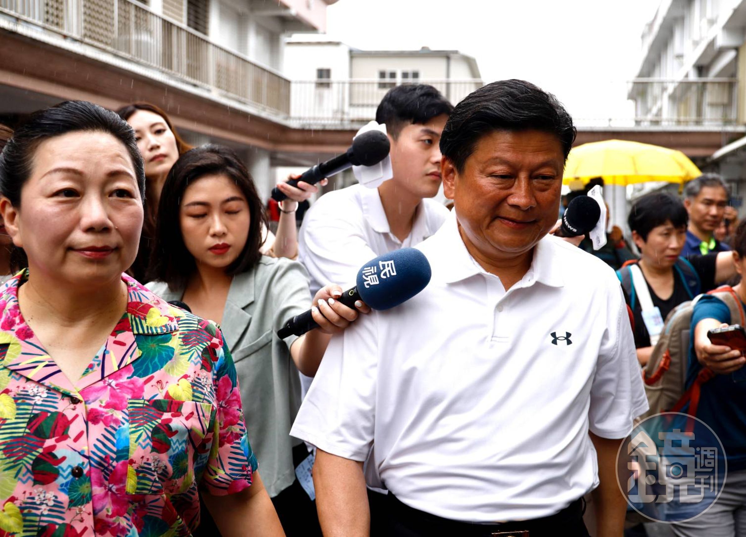 花蓮縣議會已通過普發5萬元議案,縣府發不發,外界關注縣長徐榛蔚及立委傅崐萁態度。