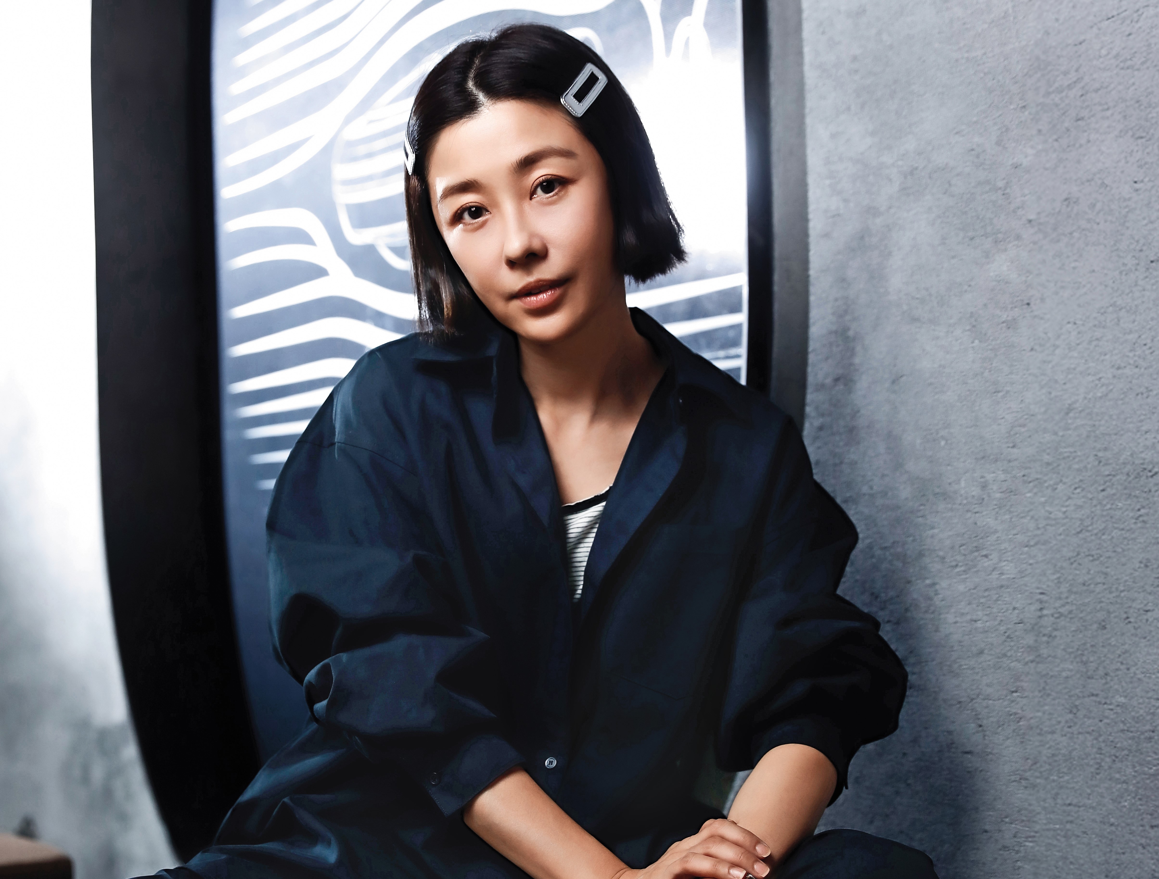 李維維簽約新東家鏡藝宏海經紀公司，期盼挑戰台八戲劇演出機會。