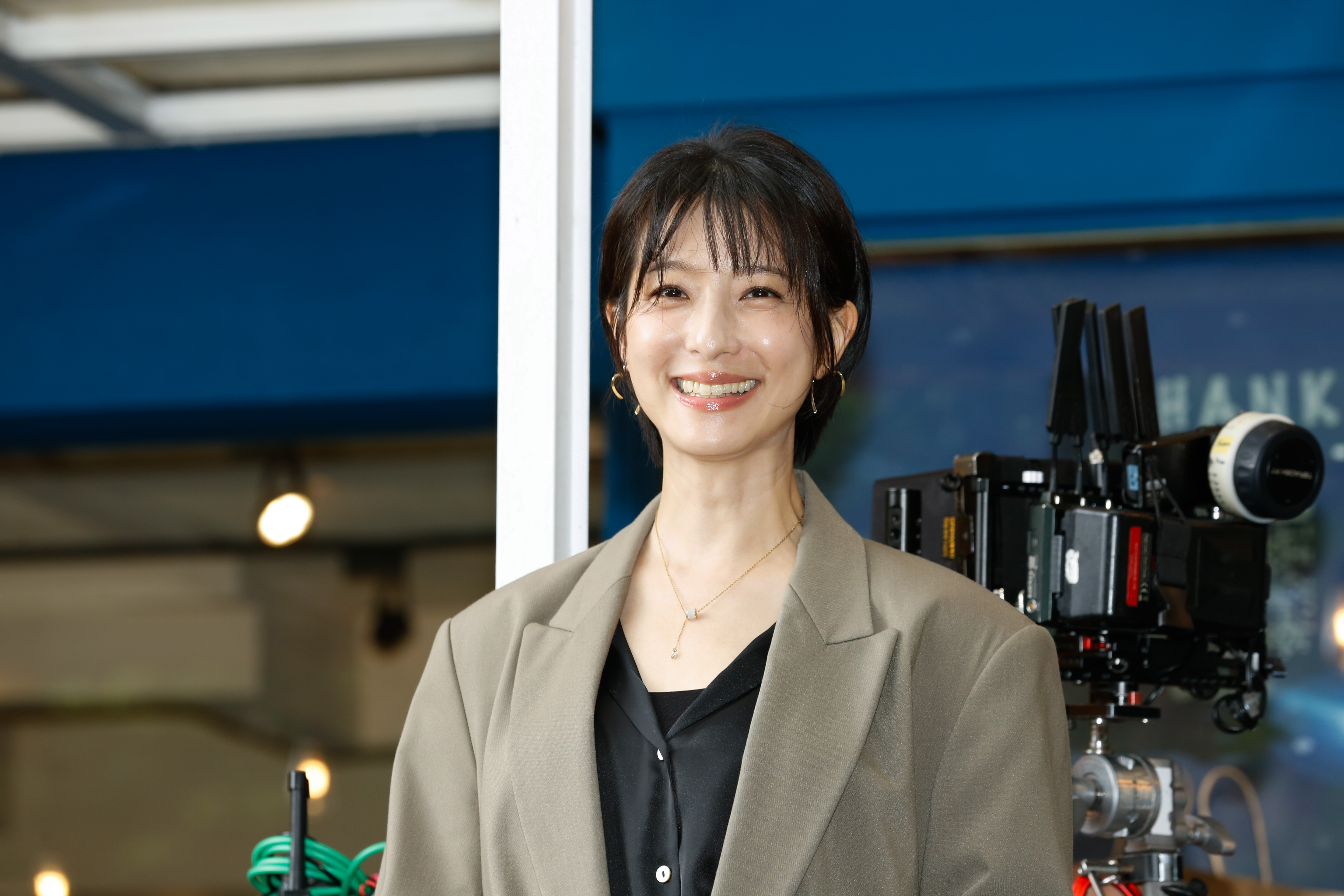 賴雅妍演出職場宮鬥劇，和王傳一第5度合作。