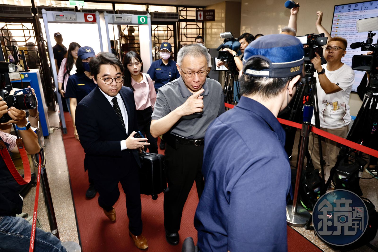 快訊／歷經近7小時評議　北院裁定柯文哲維持7000萬交保