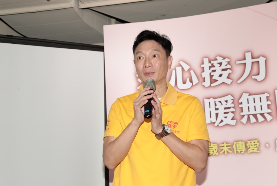 謝祖武分享三代情。