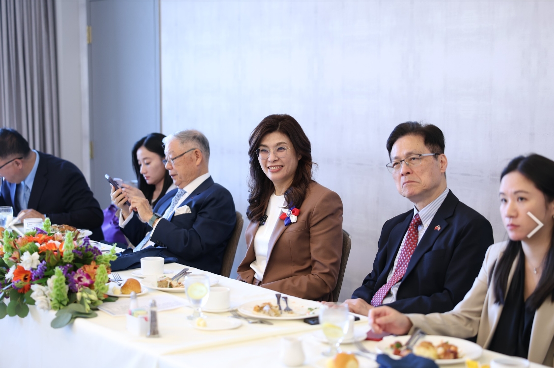 國民黨主席鄭麗文近日訪問美國，傳出她在說時鬆口要備戰下次總統大選，引發議論。（國民黨官網提供）