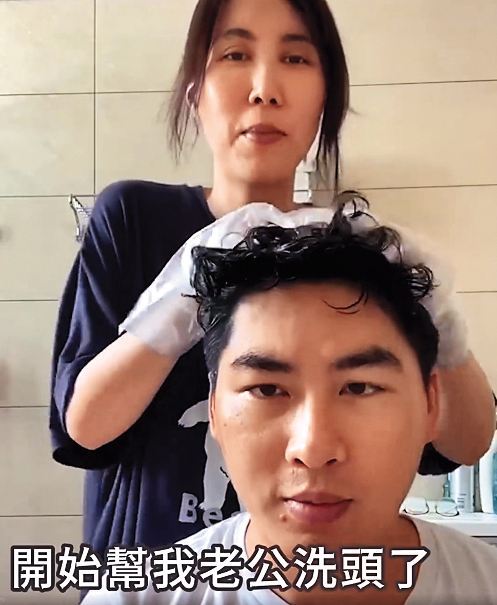余苑綺(後)為了存錢留給小孩,過世前一年狂接業配,老公陳鑒(前)也曾入鏡。